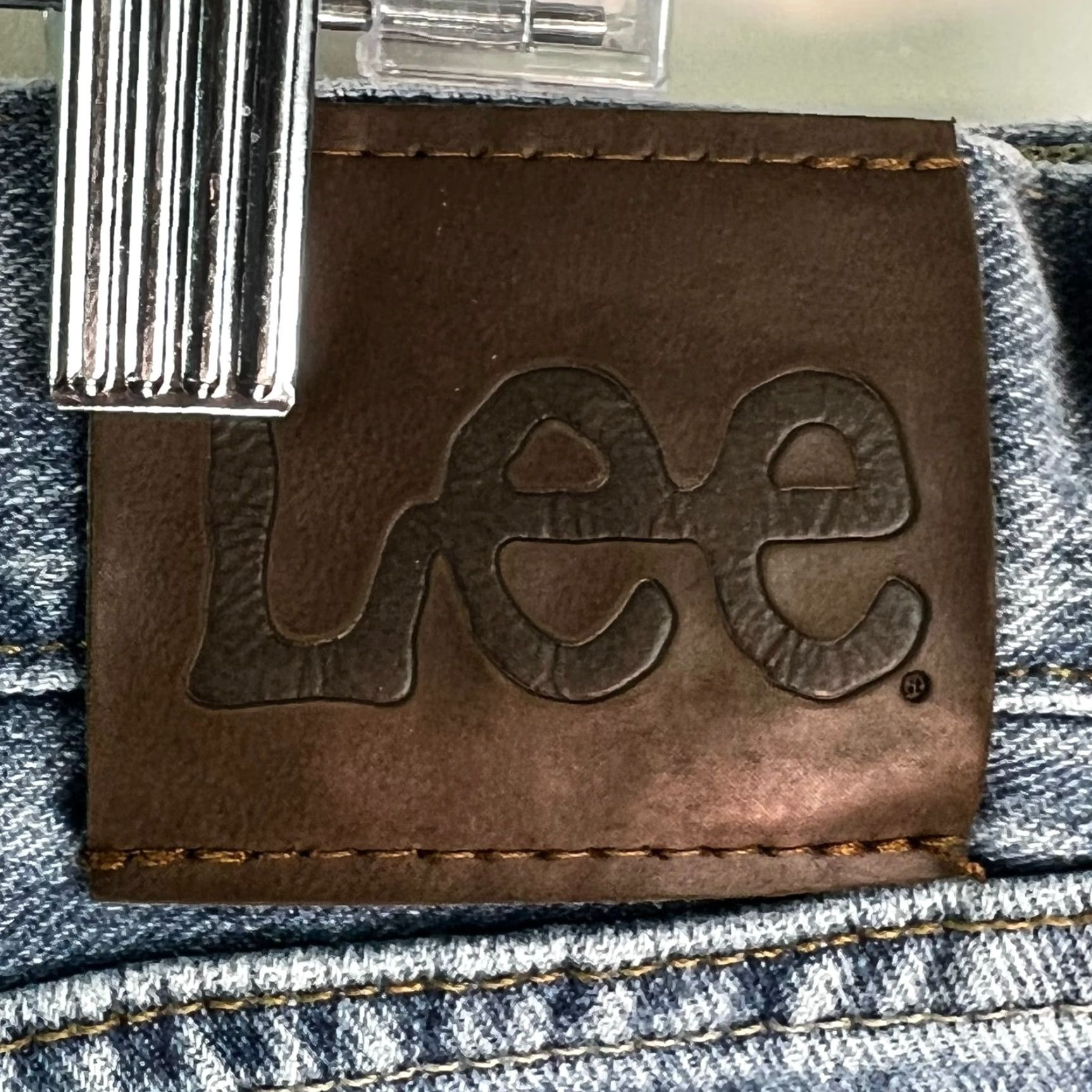 Lee Lee Jeans Mens Relaxed Fit High Rise Flat Front Blue Denim Size 38x30 5-Pocket Button Closure Belt Loops Vintage No Size US 38 / EU 54 - 6 Thumbnail