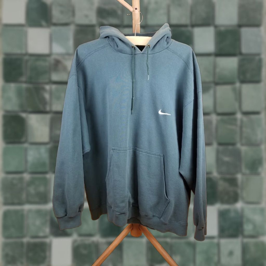 Nike VINTAGE Nike Hoodie Sweatshirt 2XL Green Embrodery Swoosh 90s Pullover Mens Sweatshirt Hoodie - 90s Merch Size US XXL / EU 58 / 5 - 1 Thumbnail