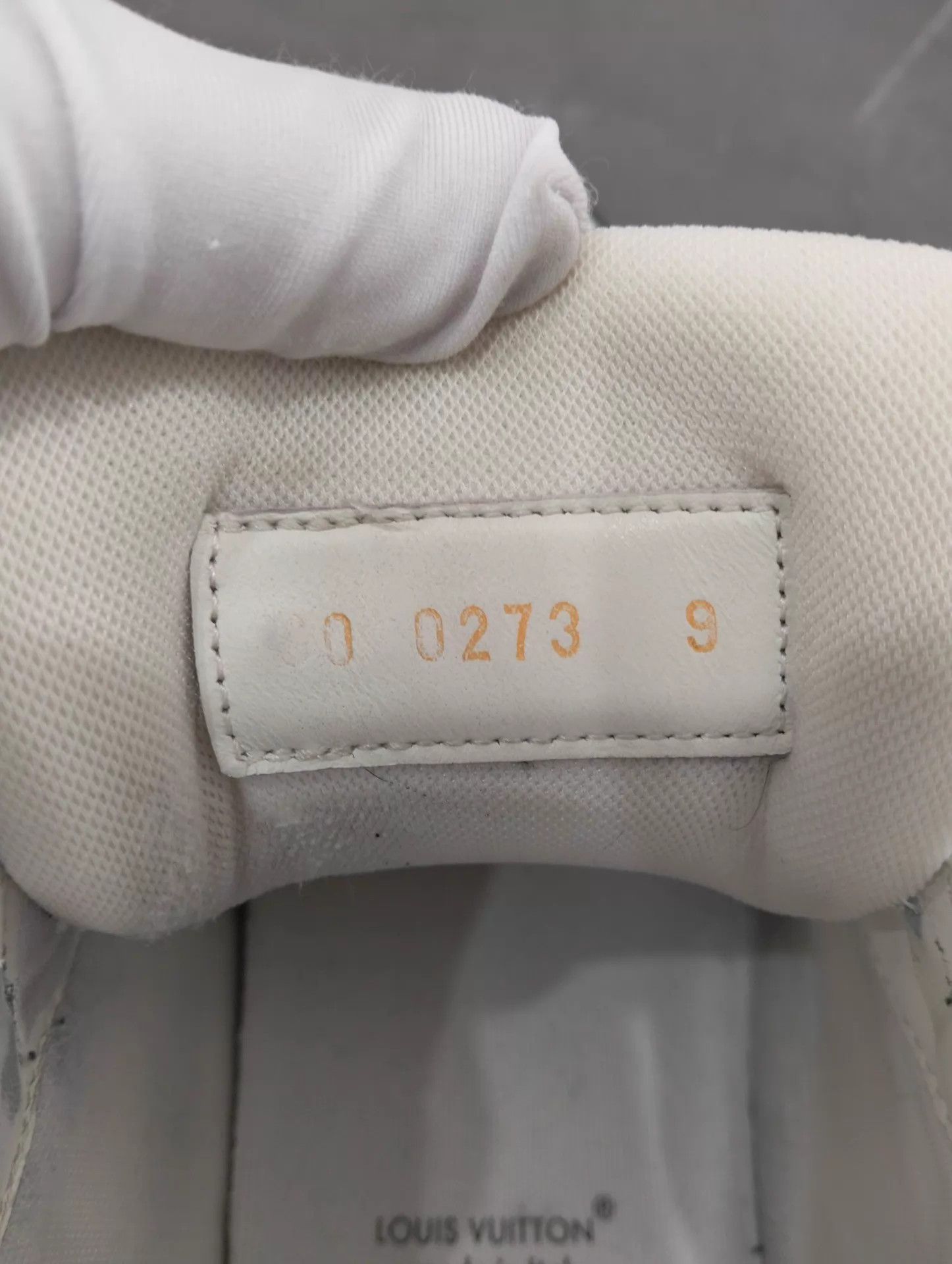 Louis Vuitton Louis Vuitton Trainer Panda 43 Size US 10 / EU 43 - 8 Thumbnail