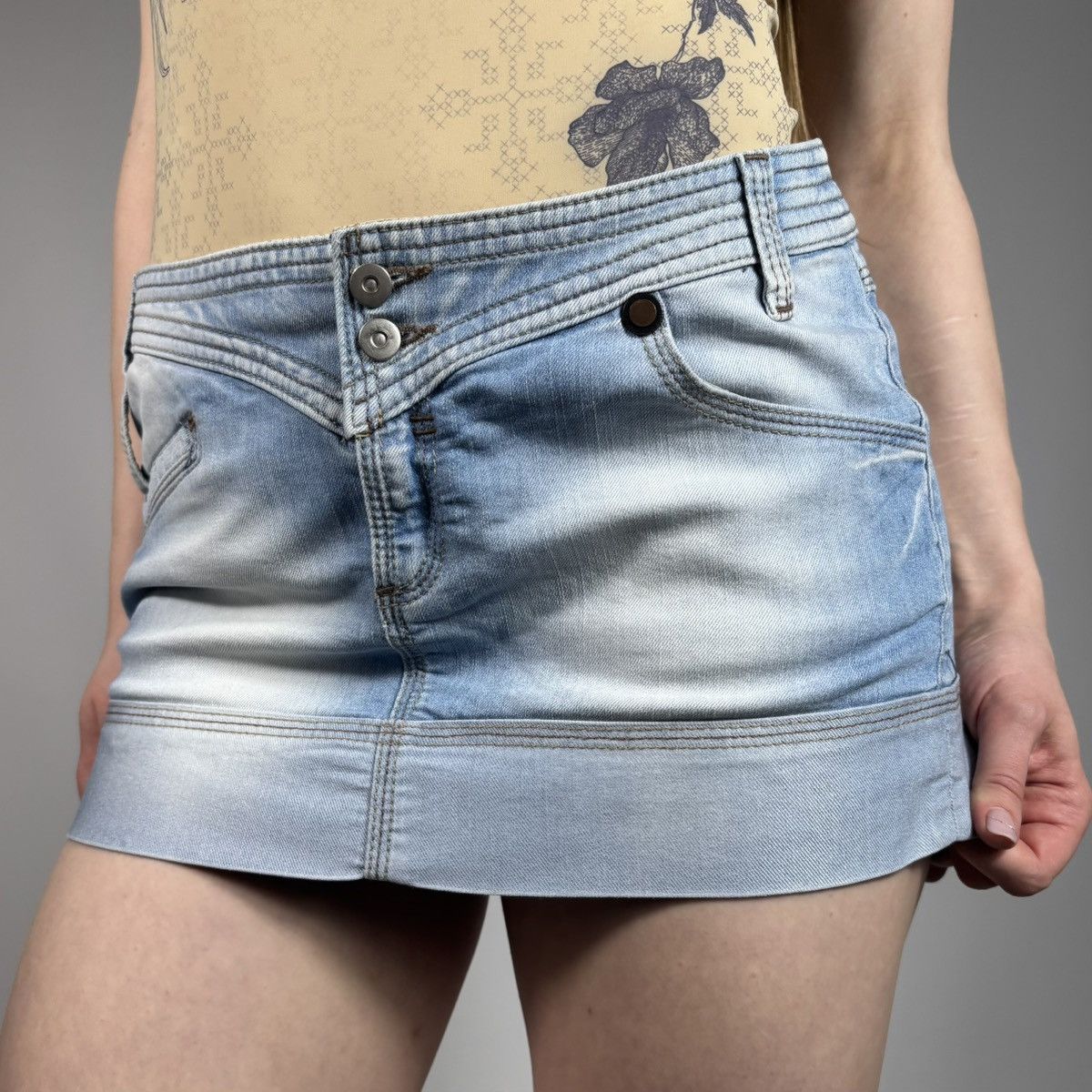 Vintage Vintage Y2K Japanese Retro Mini Skirt Sexy Casual 90s Style Size 27" / US 4 / IT 40 - 2 Thumbnail