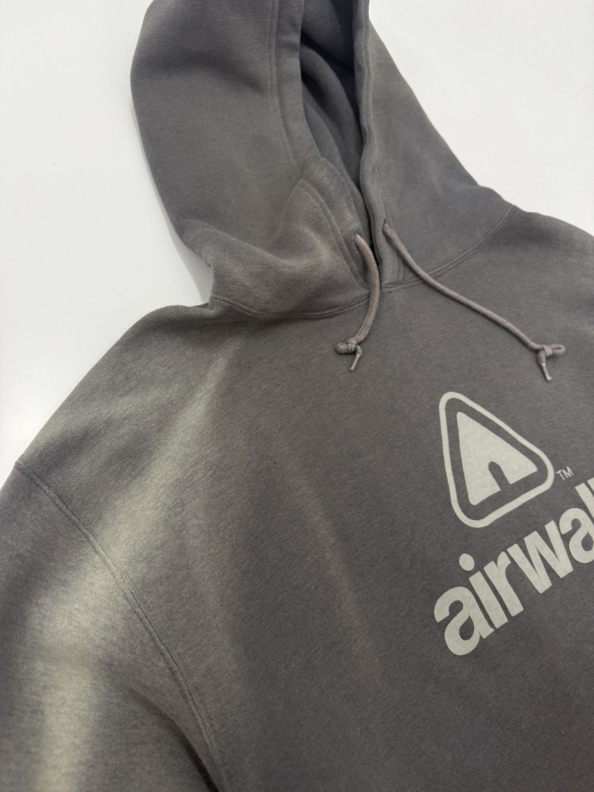 Airwalk 🔥 Airwalk Distressed Sunfaded Skateboard Big logo Hoodie - L Size US M / EU 48-50 / 2 - 7 Thumbnail