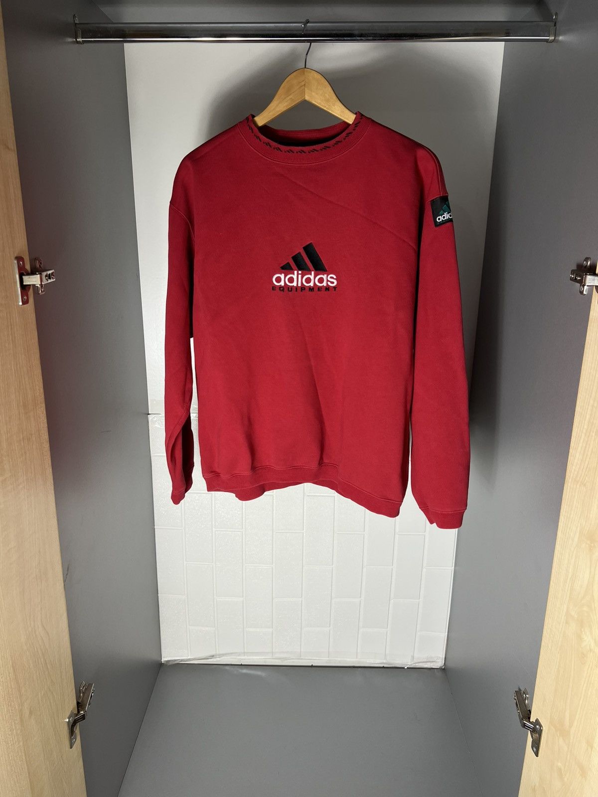 Adidas VINTAGE ADIDAS ORIGINAL EQUIPMENT RETRO SWEATSHIRT Y2K 90s Size US L / EU 52-54 / 3 - 8 Thumbnail