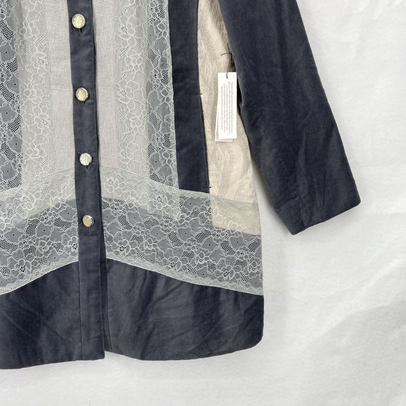 Vintage Chico's Duster Jacket Womens Gray Longline Velvet Lace Buttoned Overcoat 2 Adult L Casual Workwear Travel Size L / US 10 / IT 46 - 3 Thumbnail