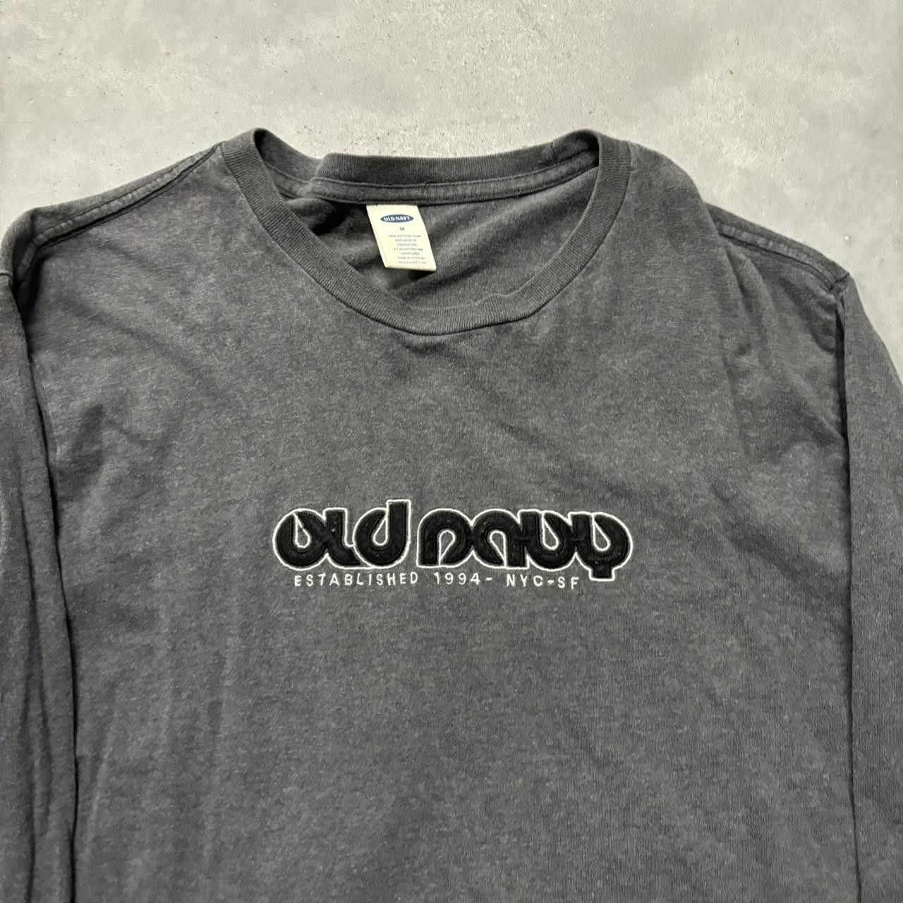Old Navy × Vintage Crazy Vintage Y2K/2000s Faded Grey Old Navy Middle Spellout Skater Essential Longsleeve Tee! Size US M / EU 48-50 / 2 - 2 Thumbnail