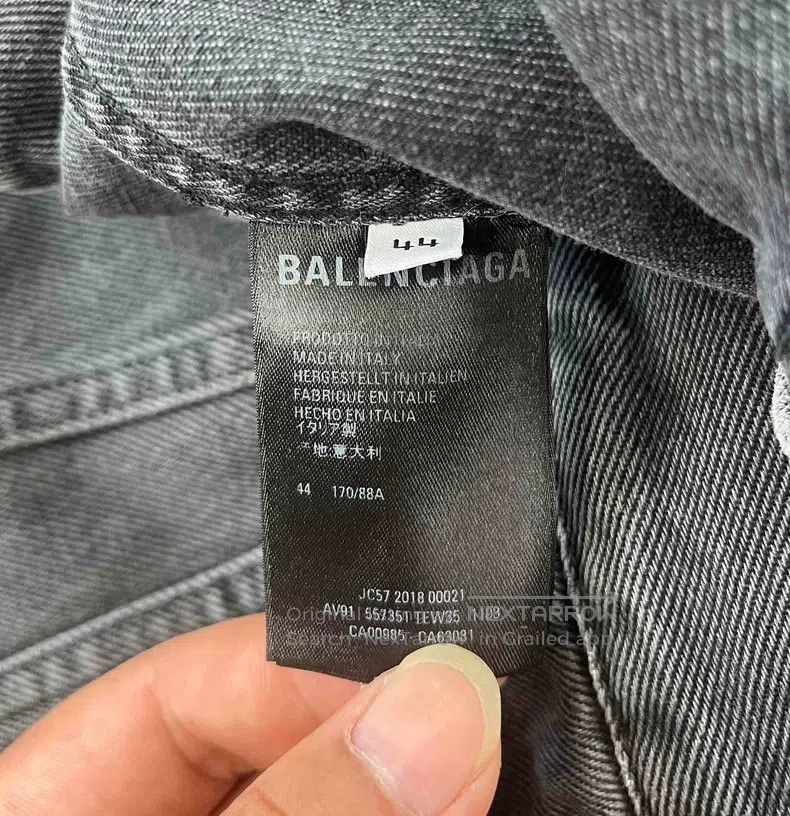 Balenciaga Balenciaga Denim jacket with yellow embroidery letter logo Size US S / EU 44-46 / 1 - 4 Thumbnail