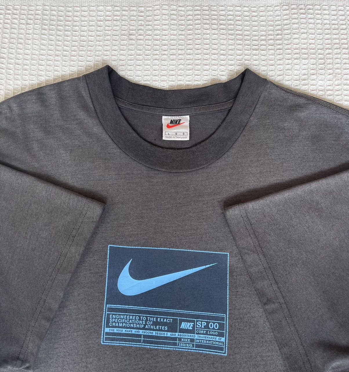 Nike Vintage’90s Sun Faded🔥NIKE🔥Swoosh Corp Logo Black T Size US L / EU 52-54 / 3 - 11 Thumbnail