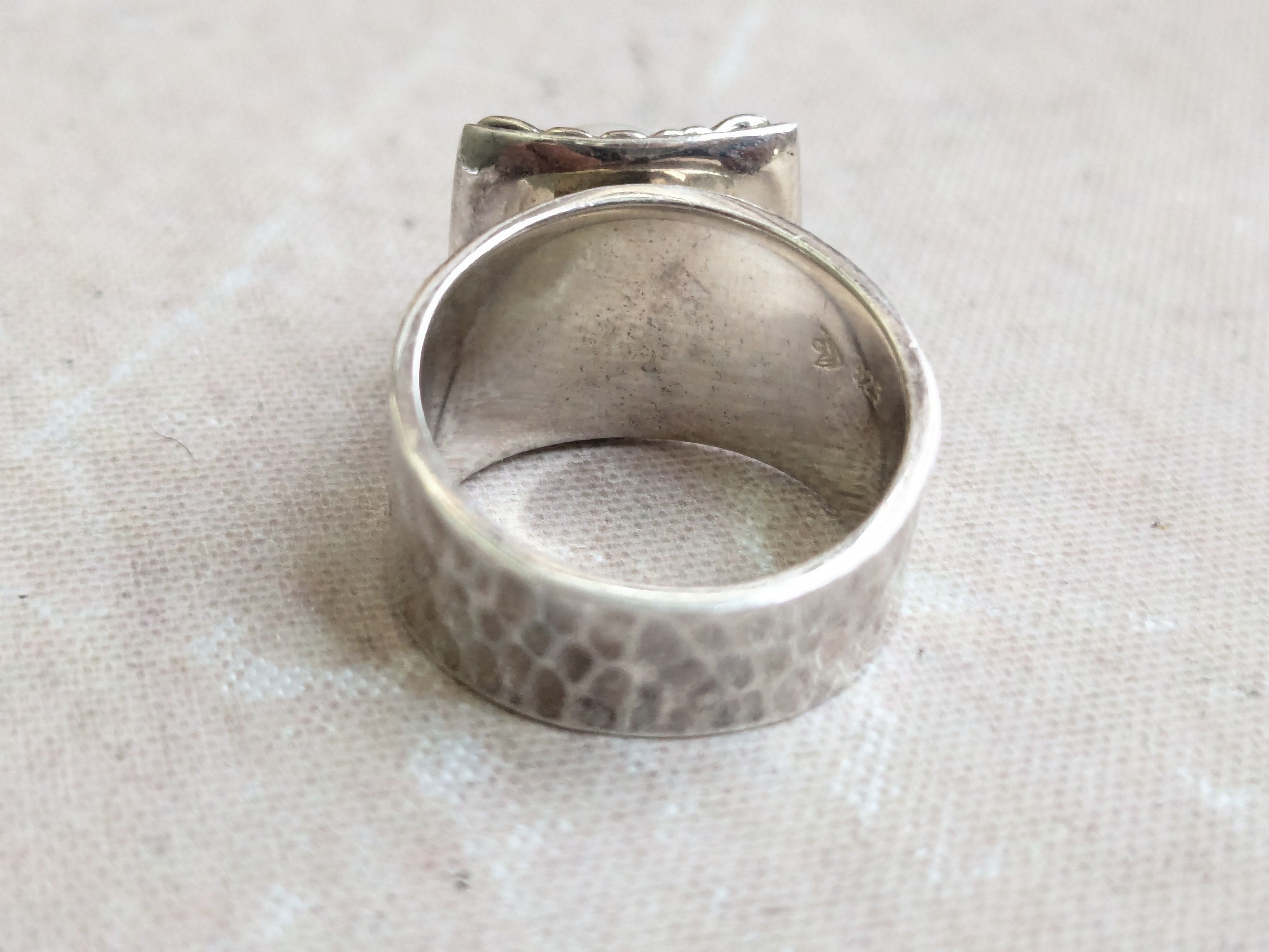 Sterling Silver Silpada Sterling Silver Ring Pearl 6.5 Hammered Size ONE SIZE - 5 Thumbnail