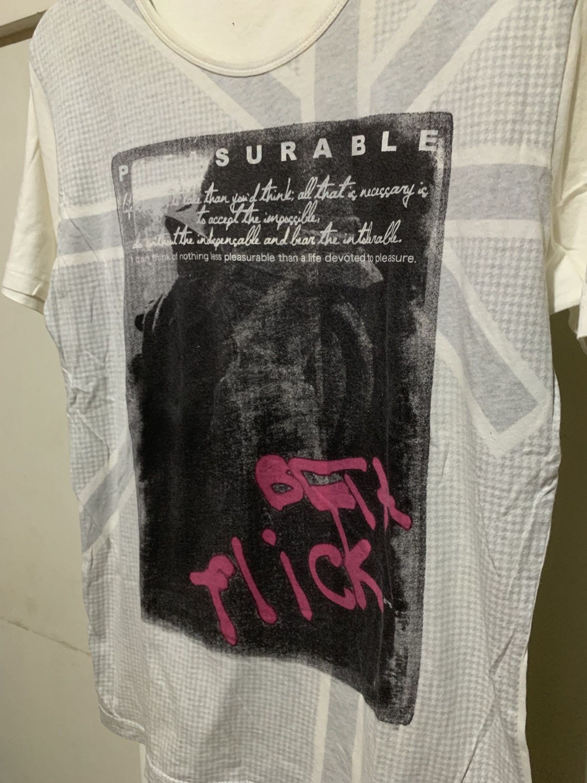Japanese Brand Japanese Takeo kikuchi Union Jack Flag Poem Reversible Tee Size US L / EU 52-54 / 3 - 8 Thumbnail