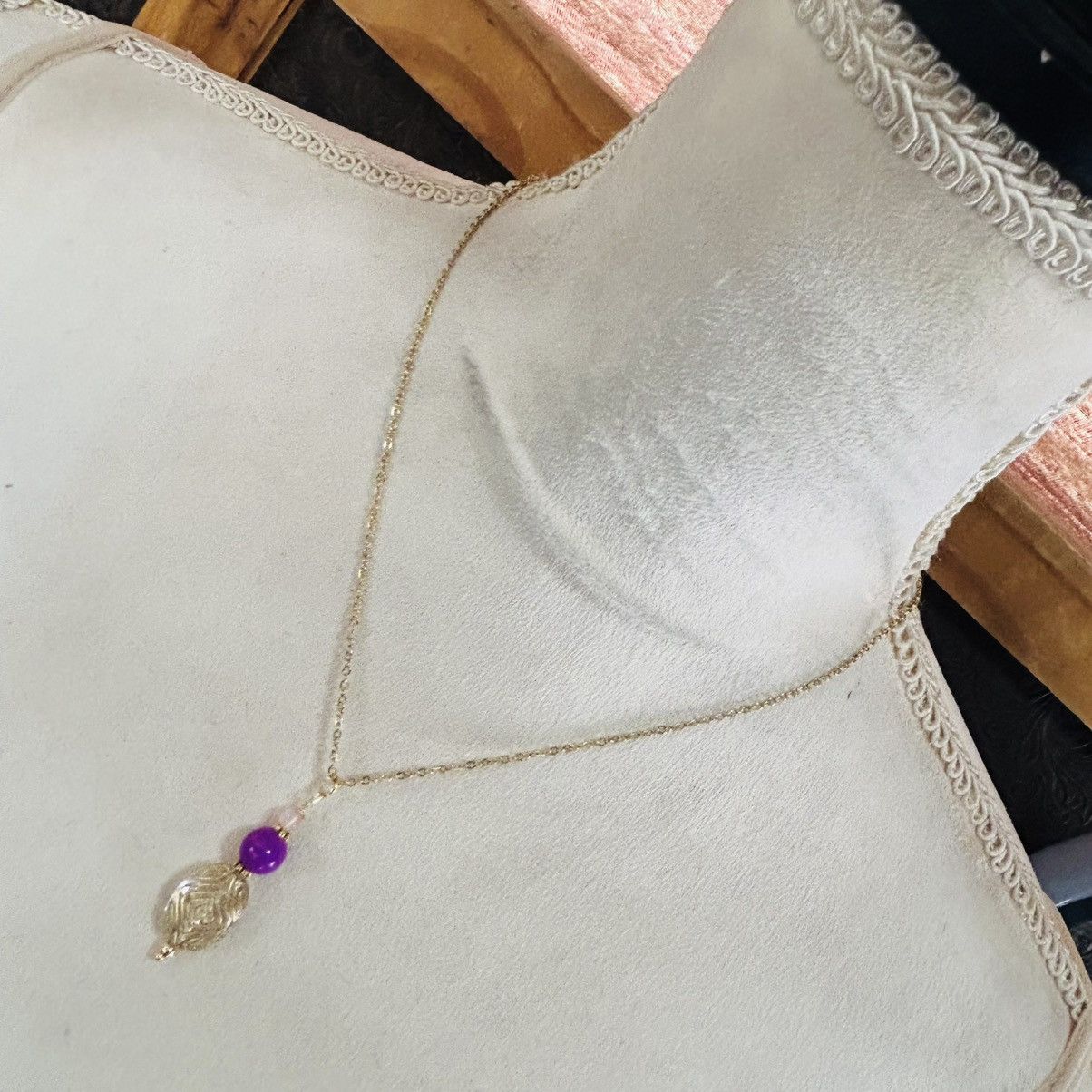 Handmade Handcrafted elegant glass beaded pendant on chain necklace Size ONE SIZE - 2 Thumbnail