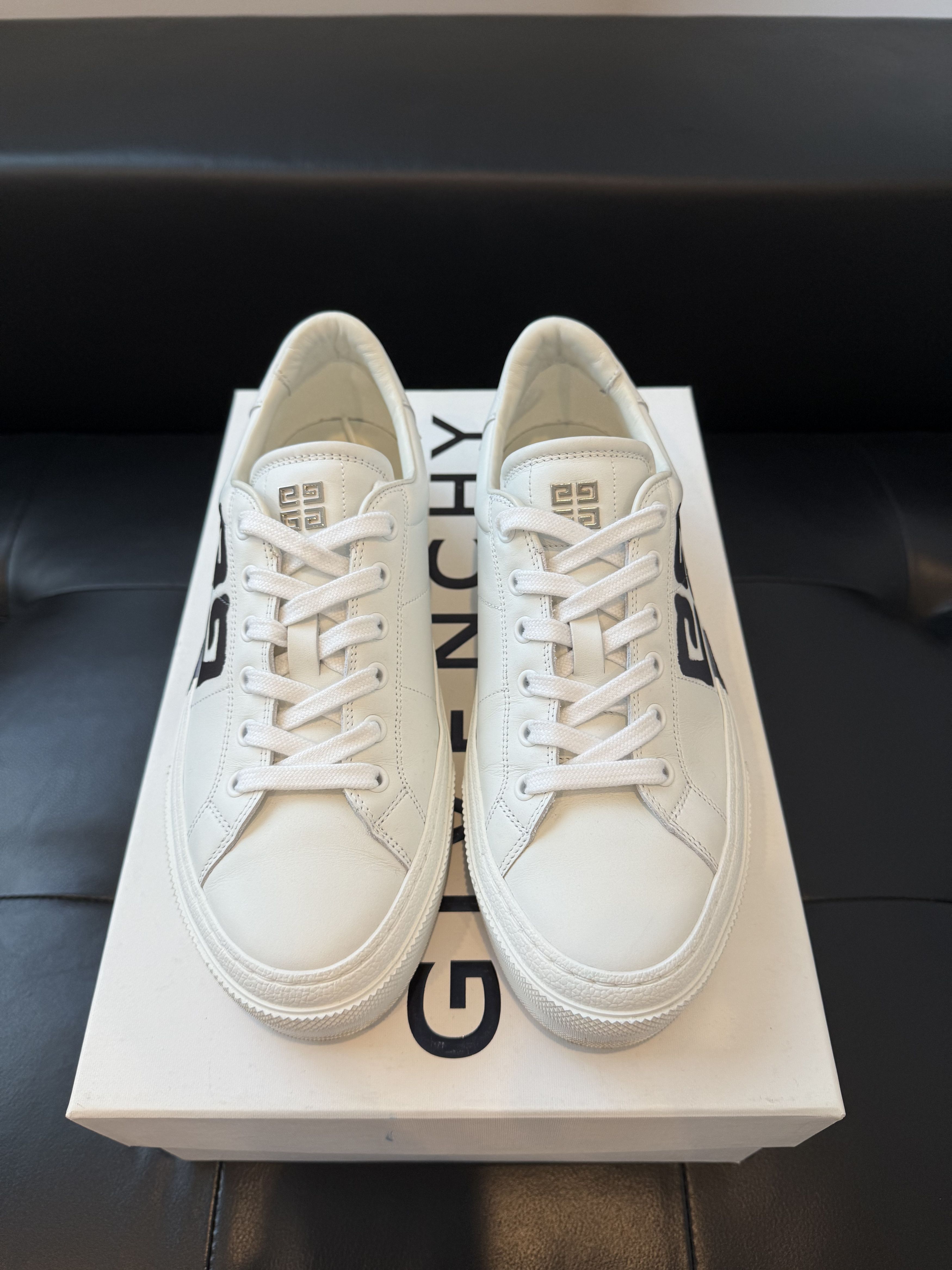 Givenchy Givenchy City Sport Sneakers Size US 7 / EU 40 - 3 Thumbnail