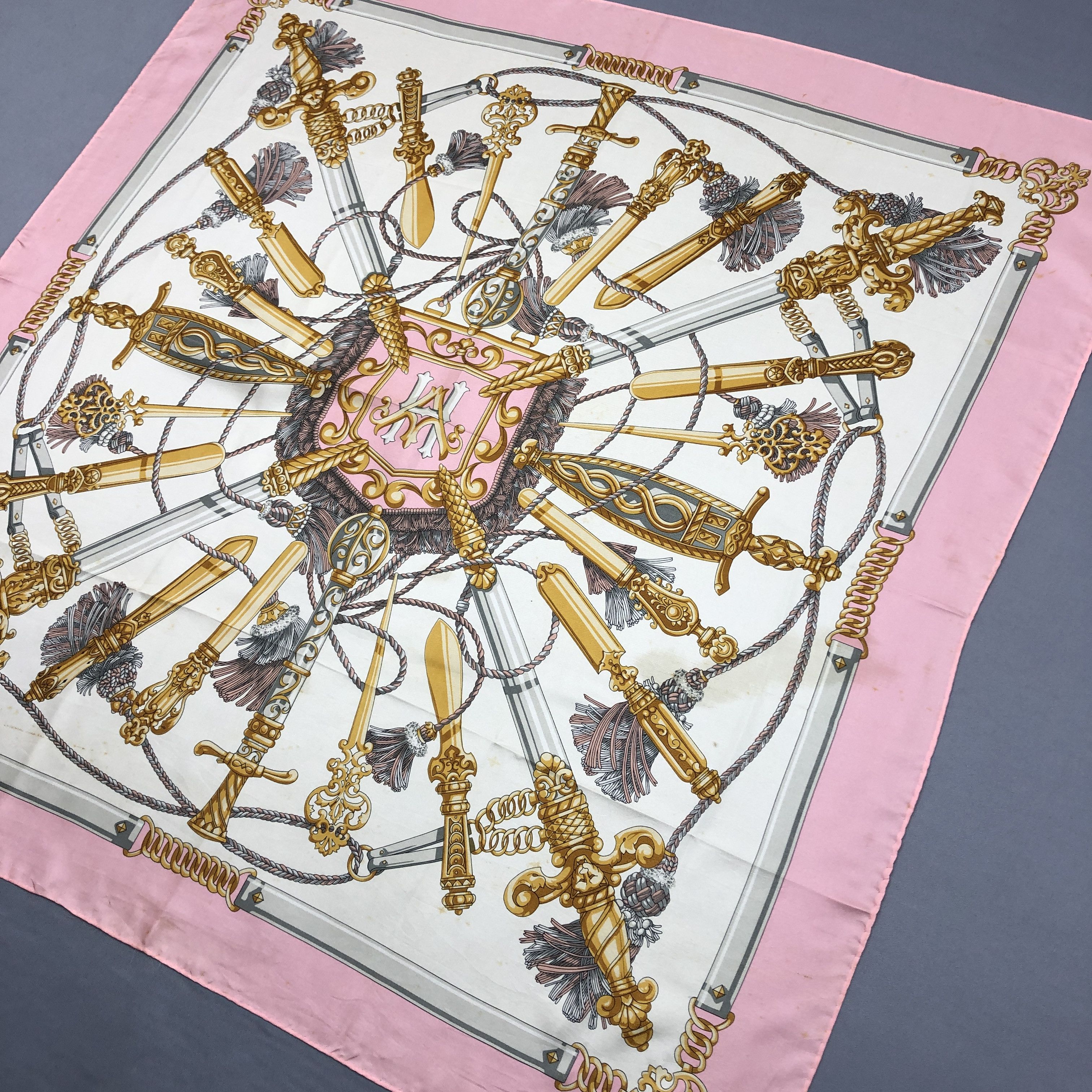 Japanese Brand Vintage SILK Scarf Twill Stole Wraps Scarves - GF60033 Size ONE SIZE - 3 Thumbnail