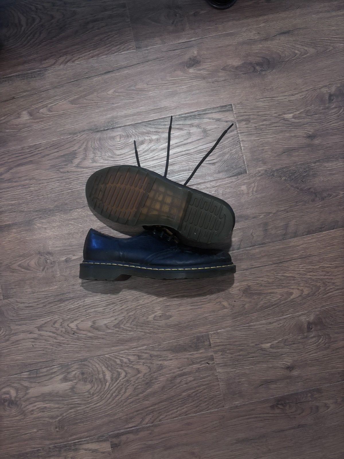 Dr. Martens dr martins low top boots Size US 10 / EU 43 - 1 Thumbnail