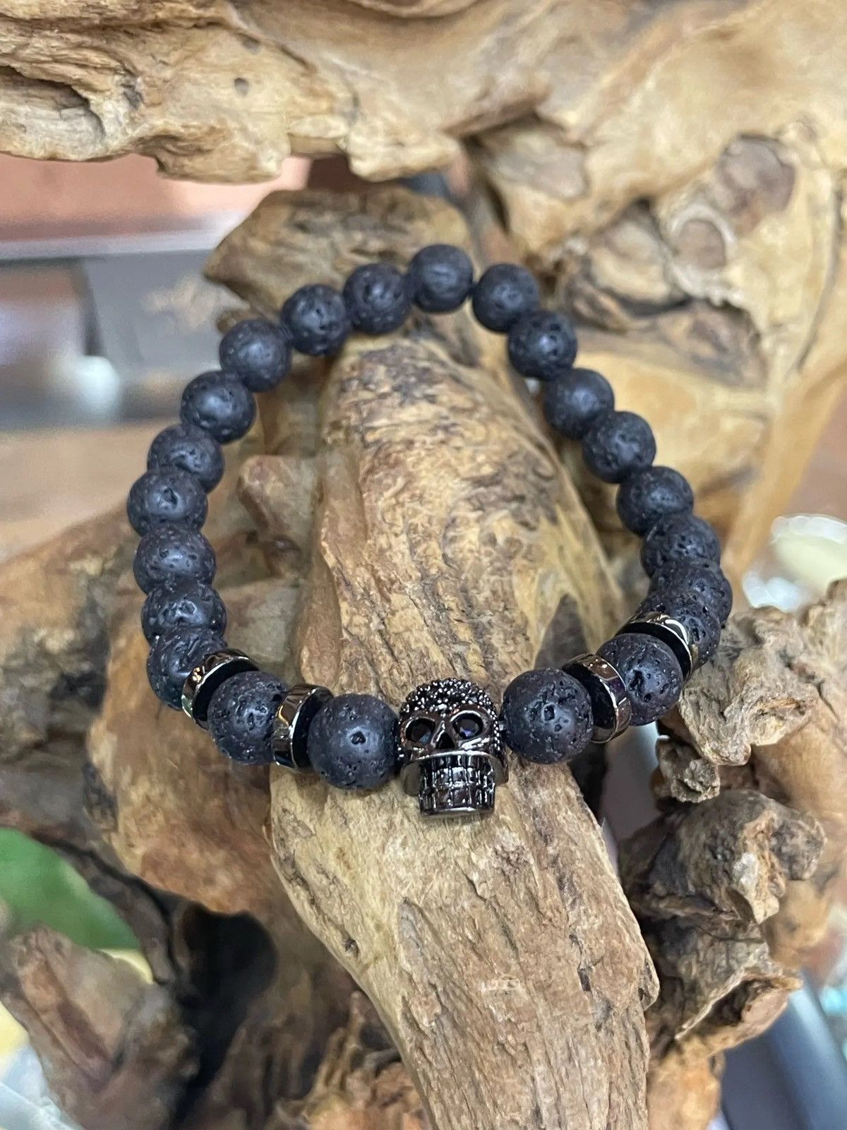 Jewelry Black Eye Skull Hematite Bead Bracelet Size ONE SIZE - 2 Thumbnail