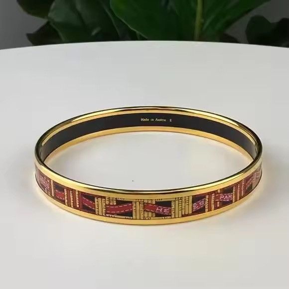Other Emailles Narrow Enamel Bangle 7 3/4 " Size ONE SIZE - 2 Thumbnail