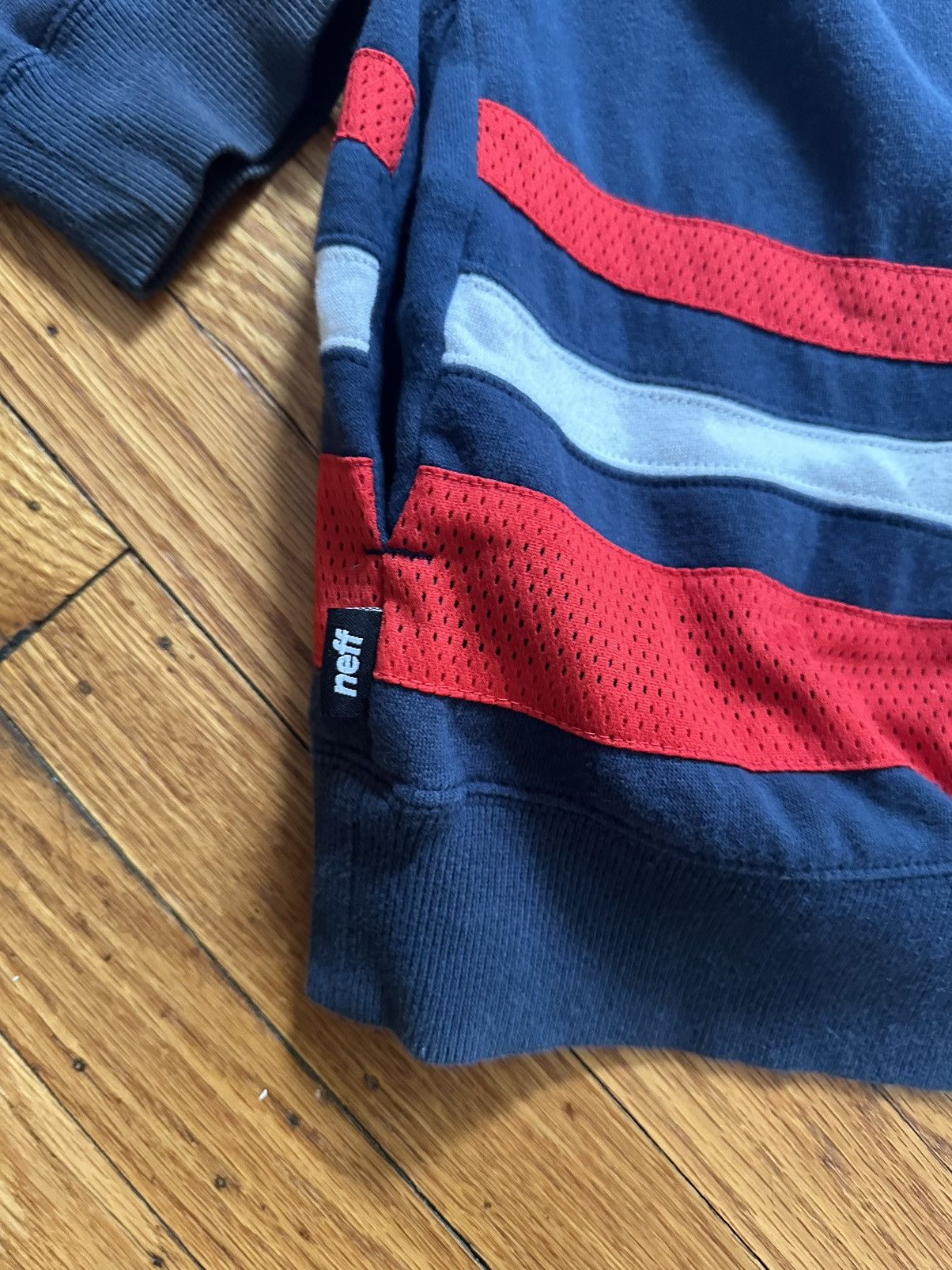NEFF NEFF hoodie Size Large Hockey Style White/Blue/Red Vintage Size US L / EU 52-54 / 3 - 8 Thumbnail