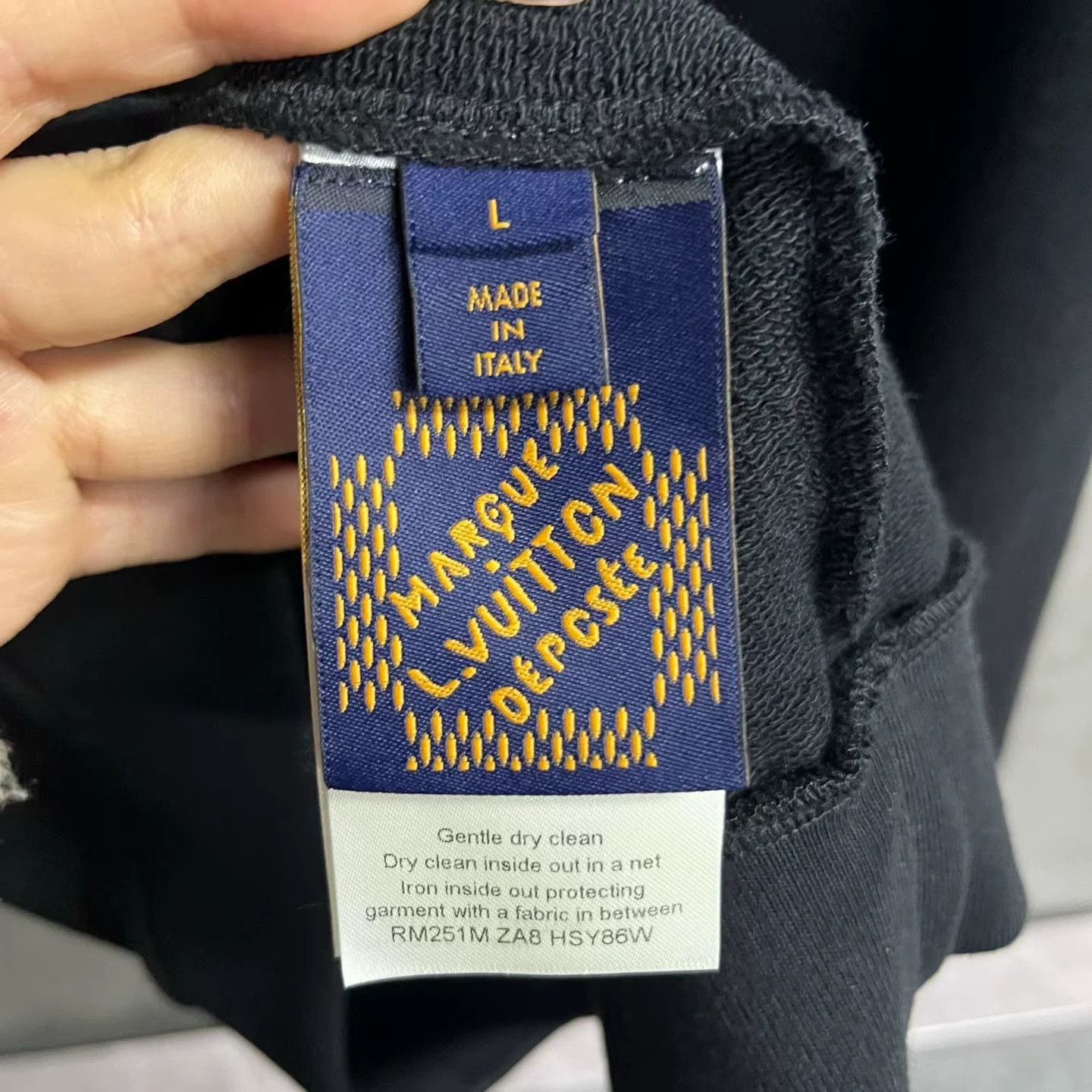 Louis Vuitton Louis Vuitton 2025 Logo Crewneck Sweatshirt Size US L / EU 52-54 / 3 - 3 Thumbnail