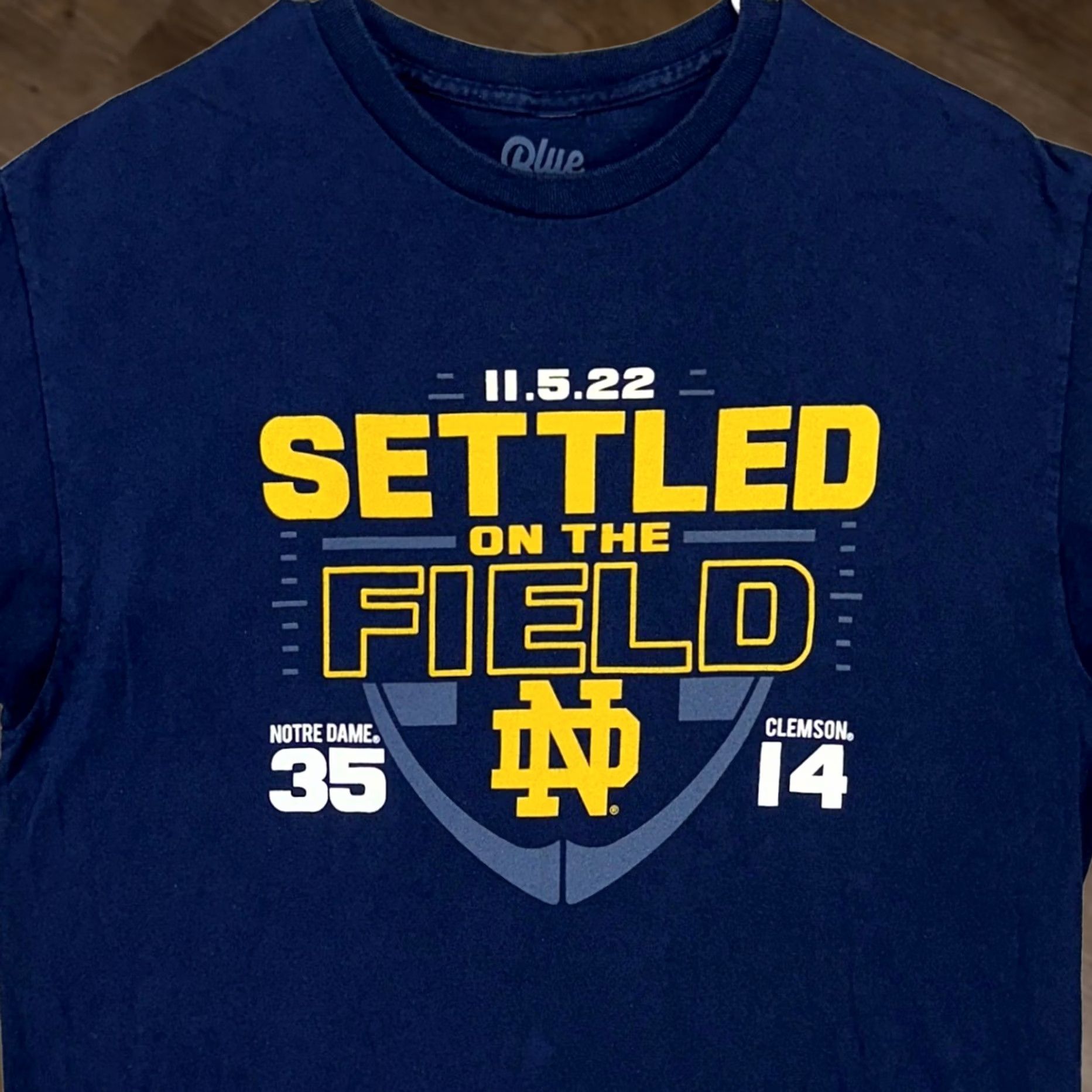 Vintage Notre Dame Fighting Irish Mens T-Shirt Large Blue Graphic Tee Crewneck Blue 84 Size US L / EU 52-54 / 3 - 1 Thumbnail