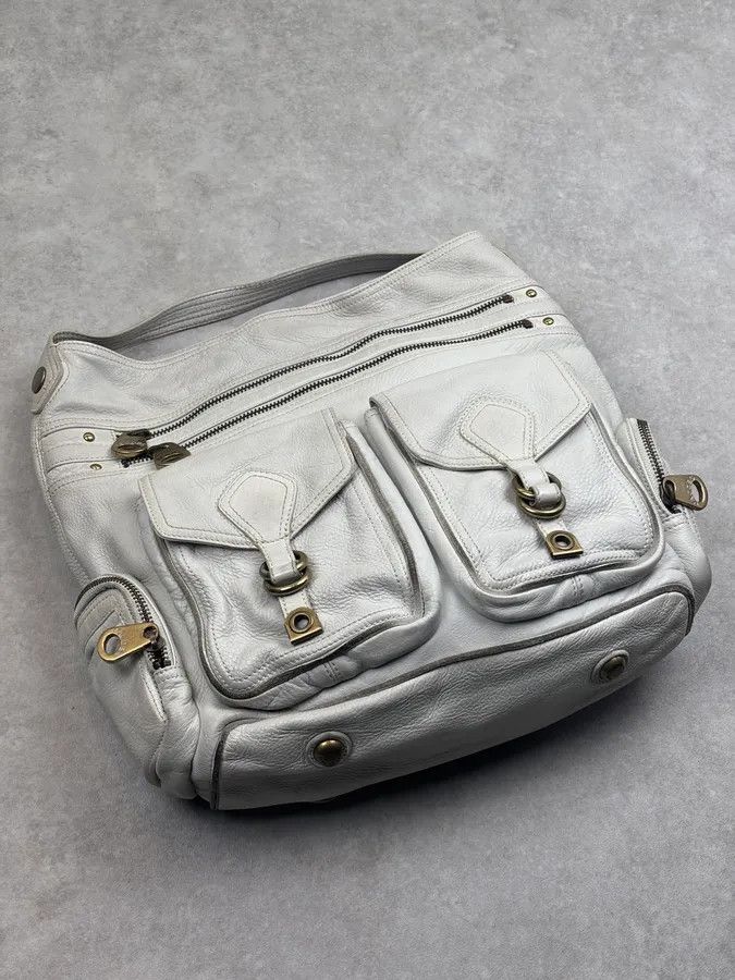 Marc Jacobs 2000s Marc by Marc Jacobs Cream Leather Multi-Pocket Shoulder Bag Size ONE SIZE - 8 Thumbnail