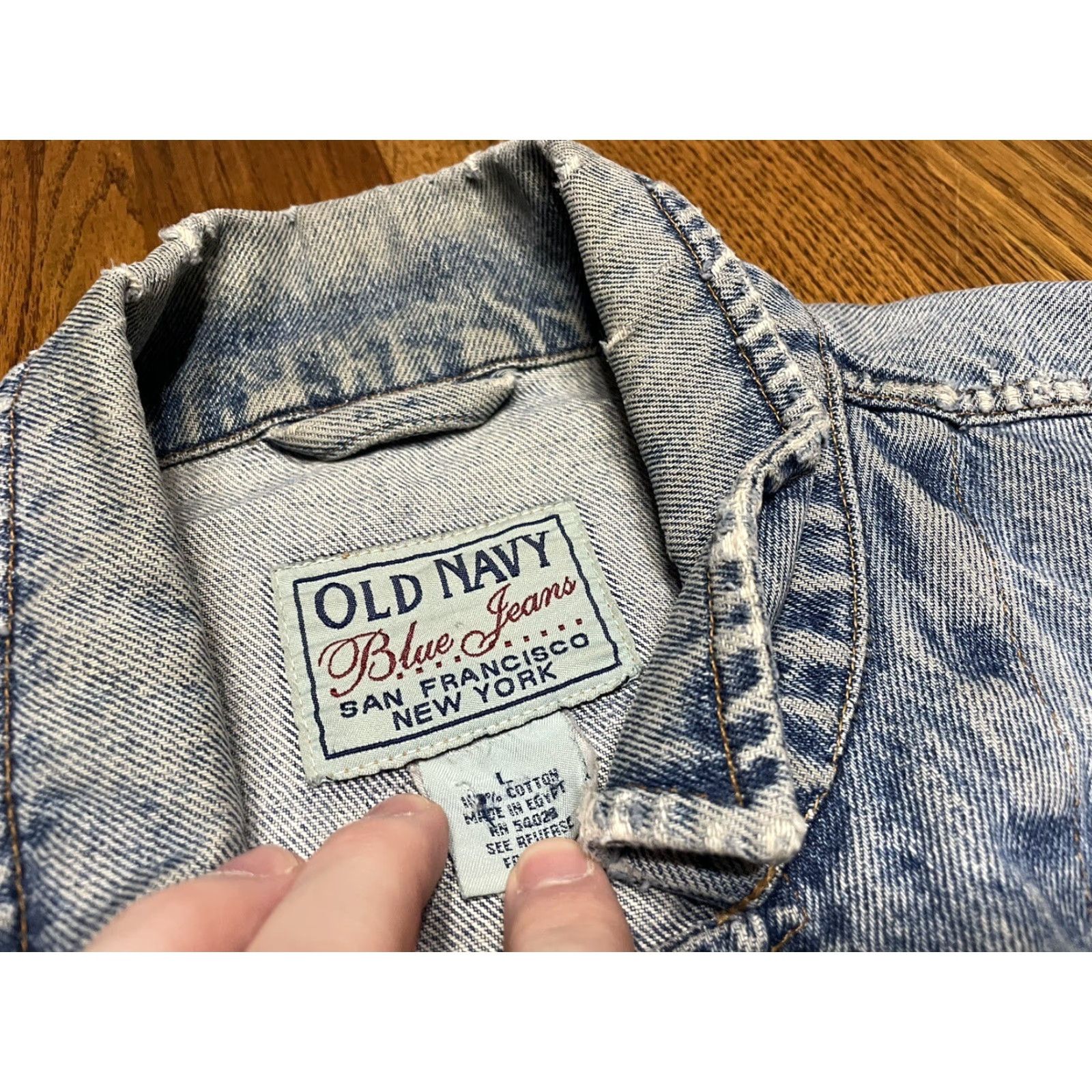 Old Navy VINTAGE Old Navy Jeans Jacket Coat Denim Blue Trucker Light Wash Mens L Adult Jacket Coat Size US 33 - 2 Thumbnail