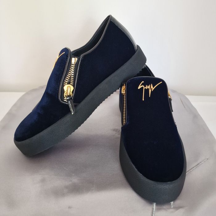 Blue hot sale velvet giuseppe