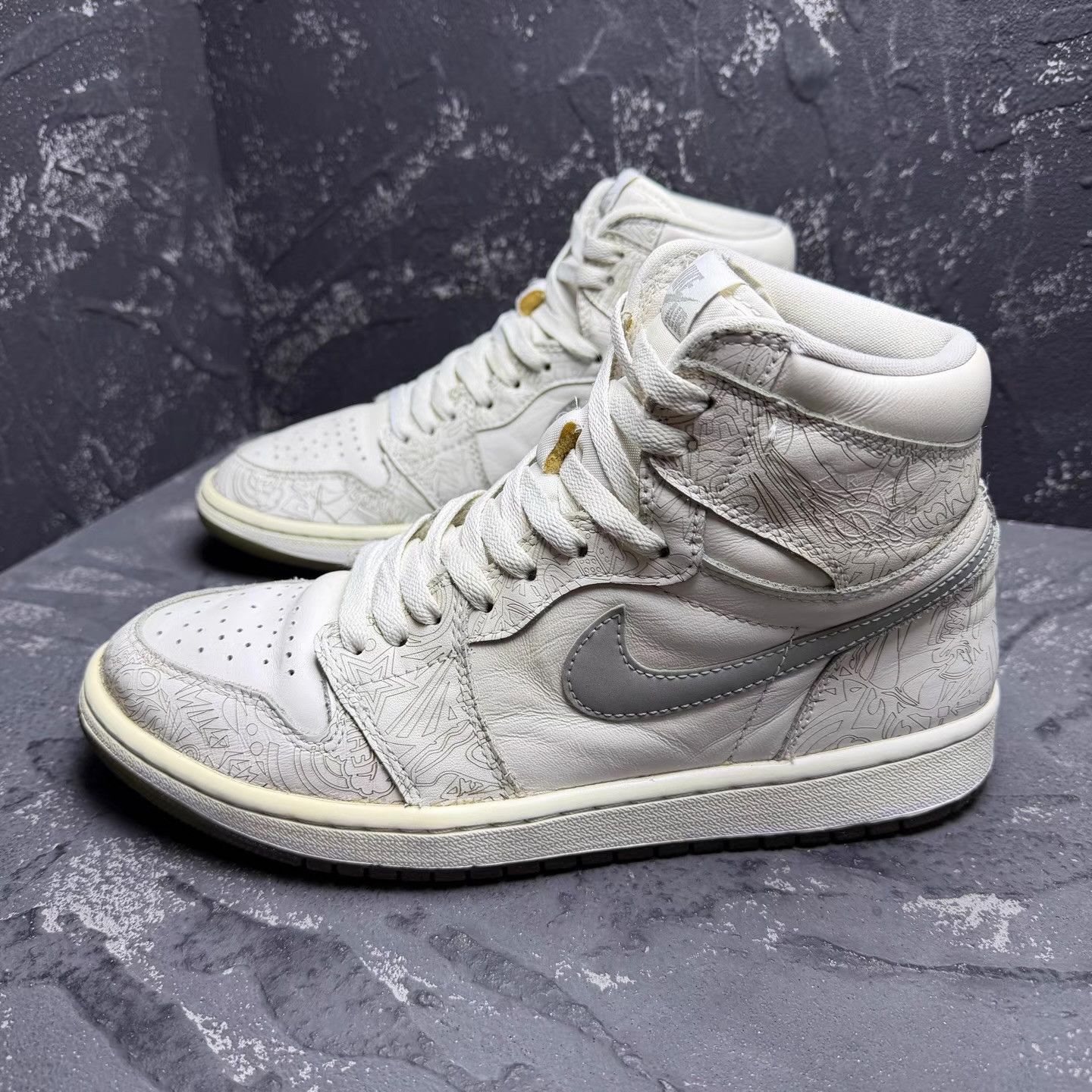 Nike Air Jordan 1 White Laser Q10 Size US 9 / EU 42 - 7 Thumbnail