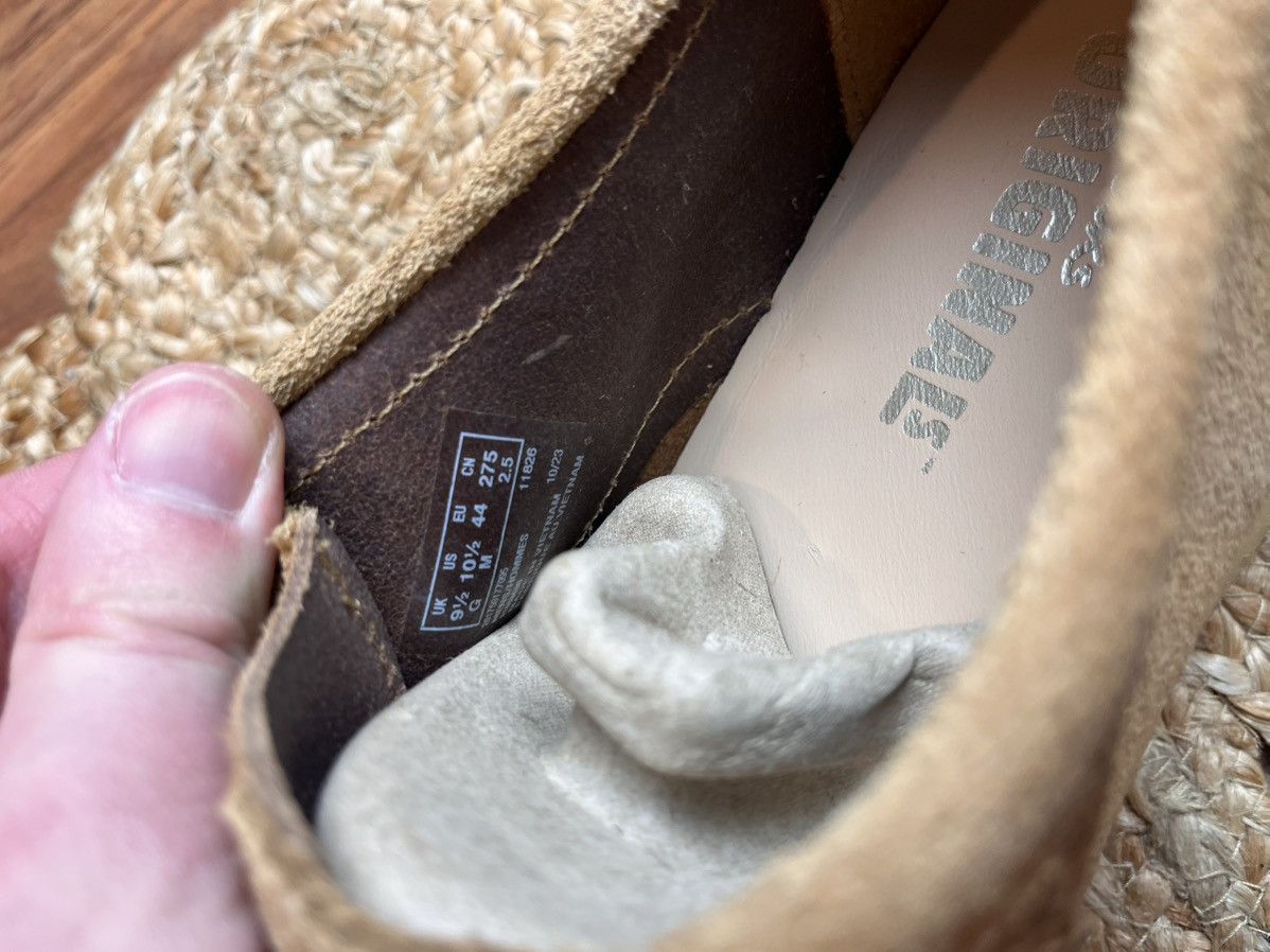 Clarks × Designer Clarks Beige suede two-tone Tan Wallabee Wallabees mule moc Size US 10.5 / EU 43-44 - 10 Thumbnail
