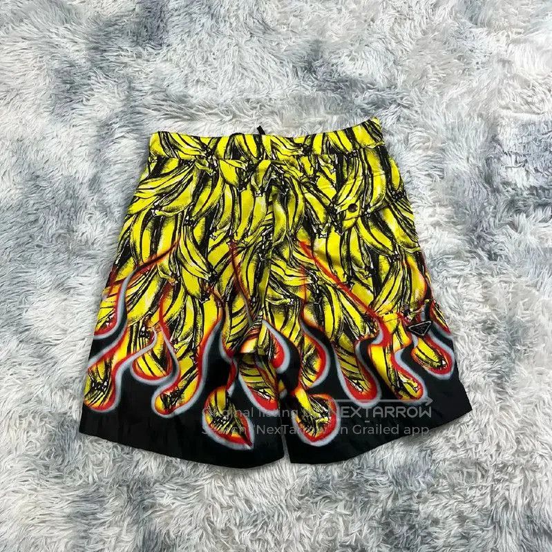 Prada Prada Multi-Colored Men's Shorts. Size US 32 / EU 48 - 2 Thumbnail