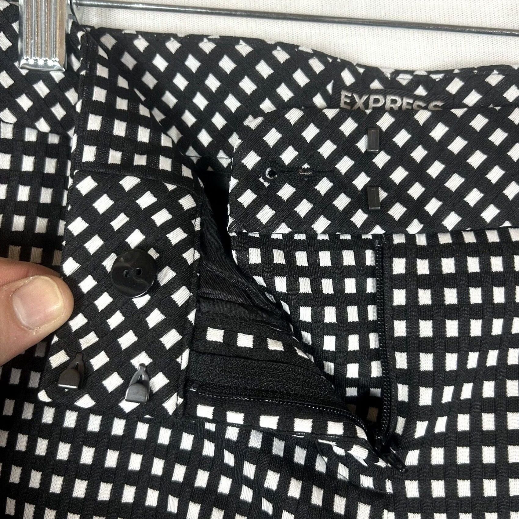 Express VINTAGE Express Columnist Pants Womens 6 Regular Black White Houndstooth Plaid Work Size 28" / US 6 / IT 42 - 2 Thumbnail