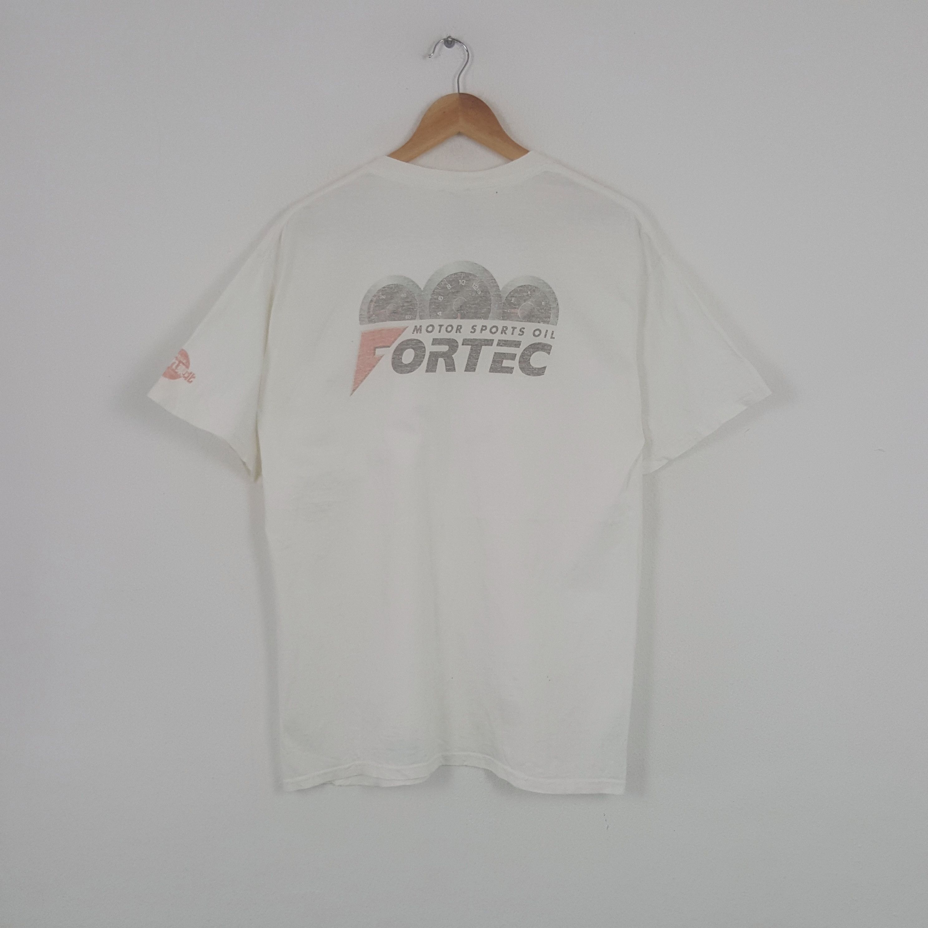 Vintage Vintage Fortec Motor Sports Oil Racing Tshirt Size US L / EU 52-54 / 3 - 1 Thumbnail
