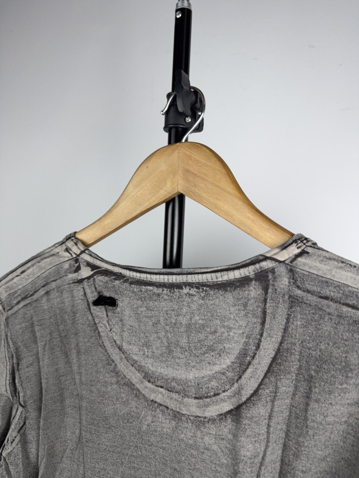 Diesel Y2K DIESEL Punk Rock Skull Distressed Graphic T-Shirt Grunge Size US S / EU 44-46 / 1 - 16 Thumbnail