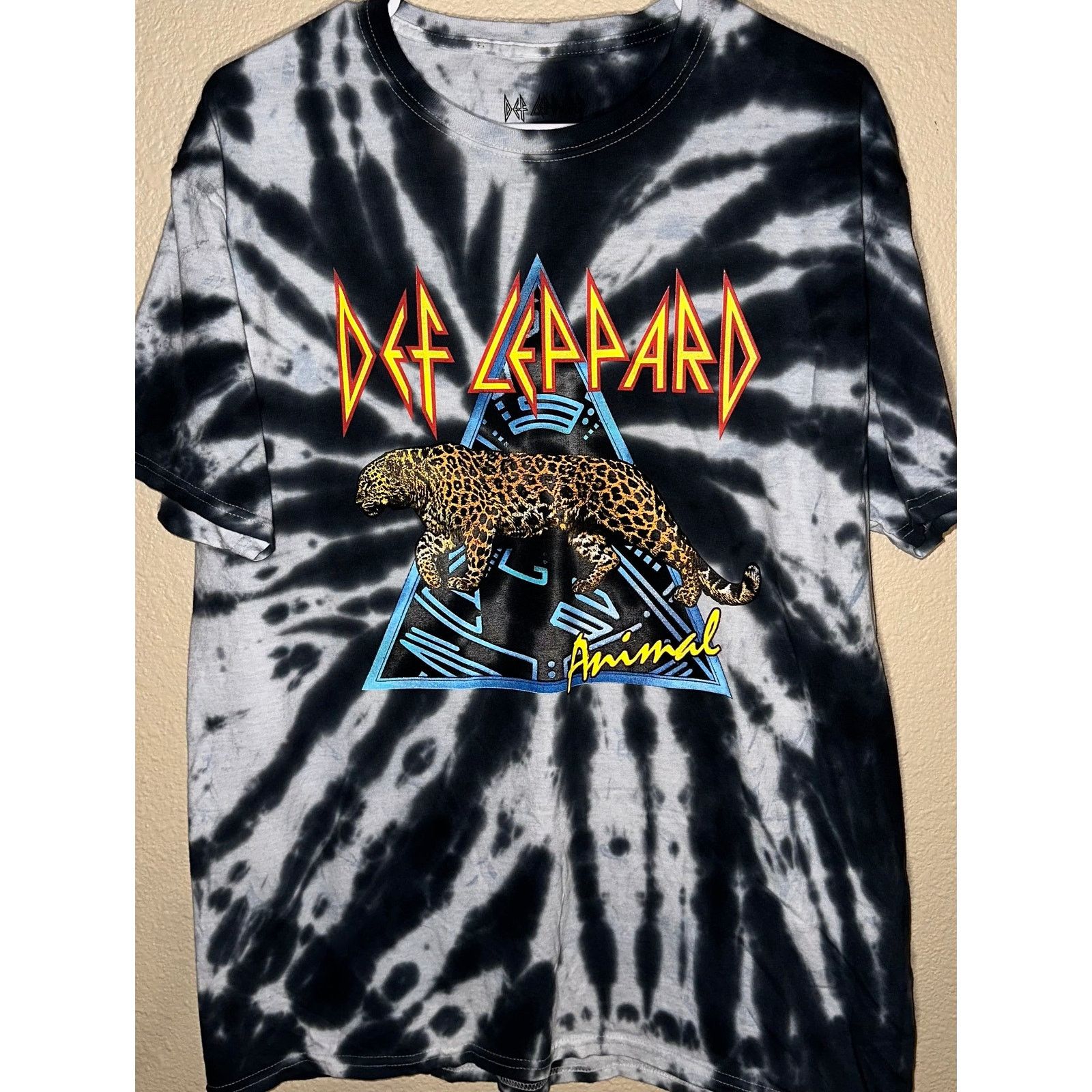 Def Leppard 🧨 Def Leppard ‘Animal’ Tie-Dye Graphic Tee (Size M) 🧨 Size US M / EU 48-50 / 2 - 1 Thumbnail