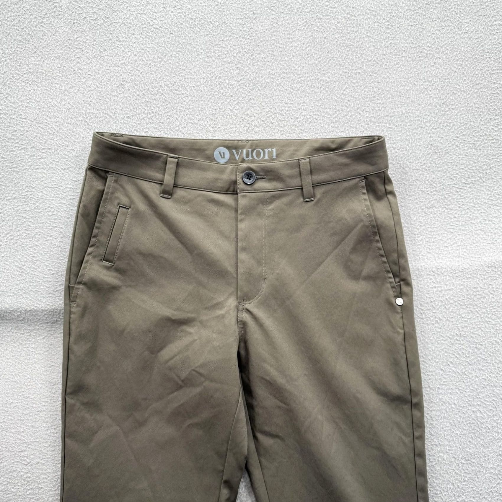 Vuori Vuori Pants Mens 28 Green 28x30 Fits Slim Fit Stretch Performance Chino Size US 28 / EU 44 - 7 Thumbnail
