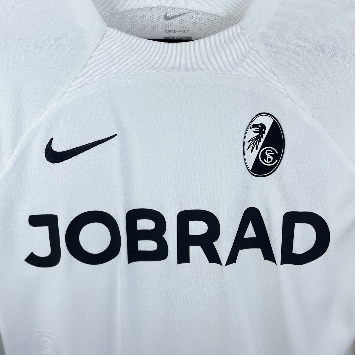 Nike SC Freiburg Third Nike Men’s Jersey Shirt 2023/2024 Size US M / EU 48-50 / 2 - 2 Thumbnail
