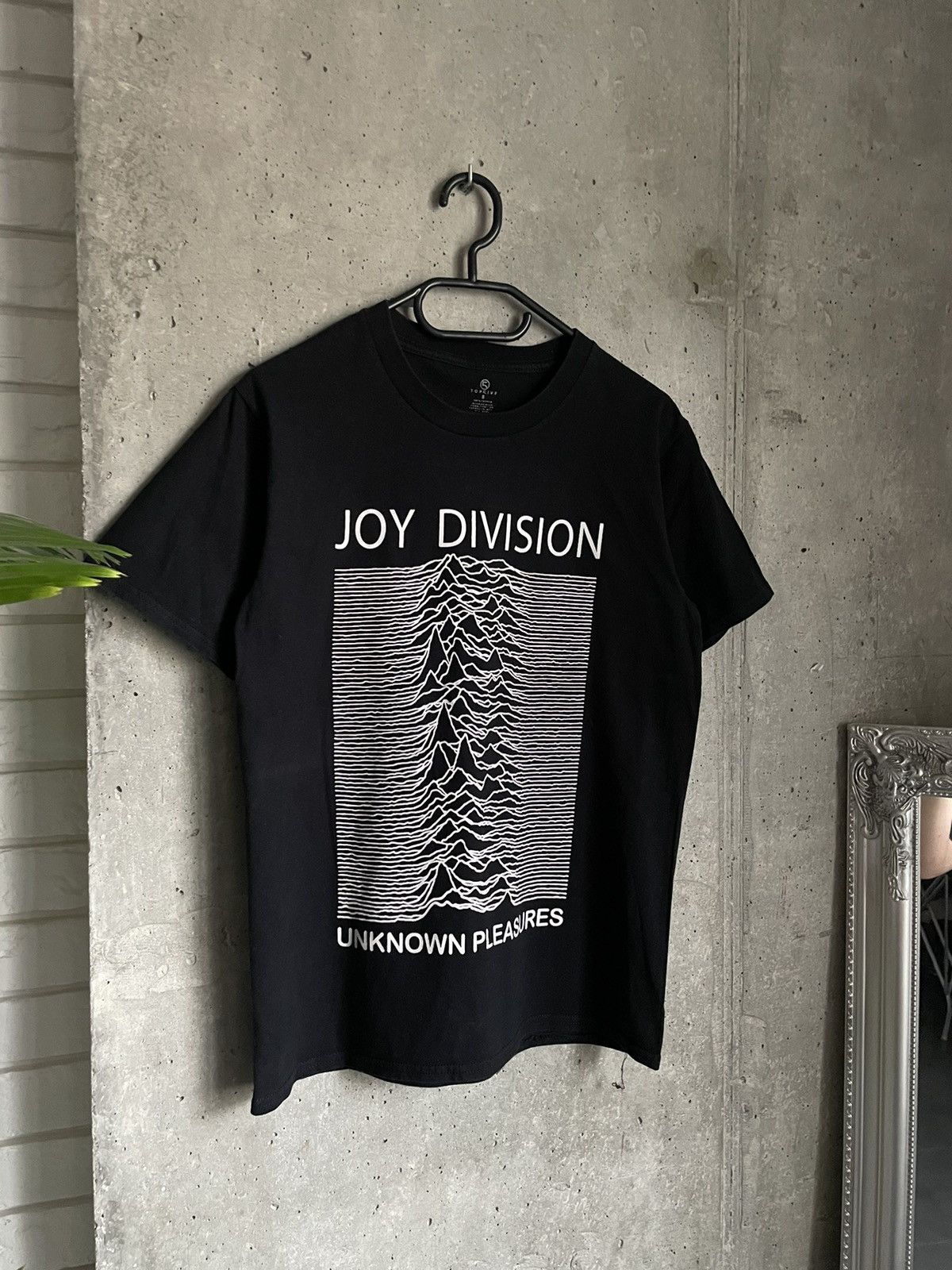 Band Tees × Joy Division JOY DIVISION UNKNOWN PLEASURES 2012 AMAZING BAND TEE Y2k Size US S / EU 44-46 / 1 - 2 Thumbnail