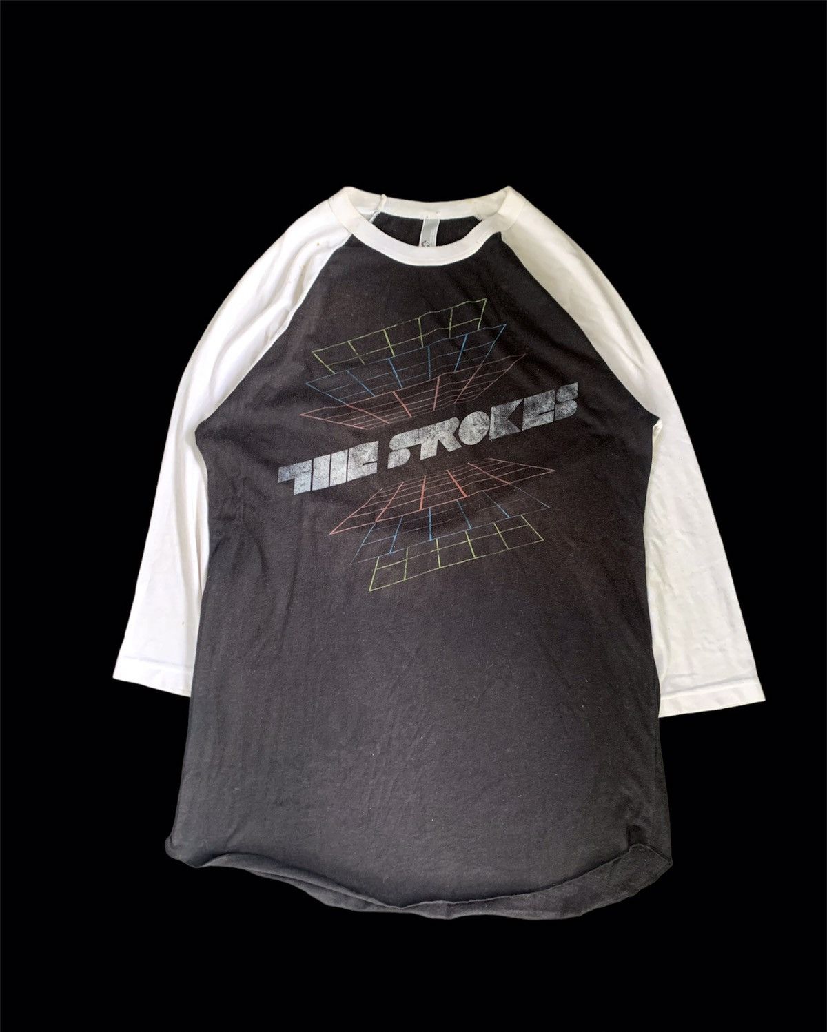 Band Tees Rare 2011 The Strokes Band Raglan Tee Size US M / EU 48-50 / 2 - 1 Thumbnail