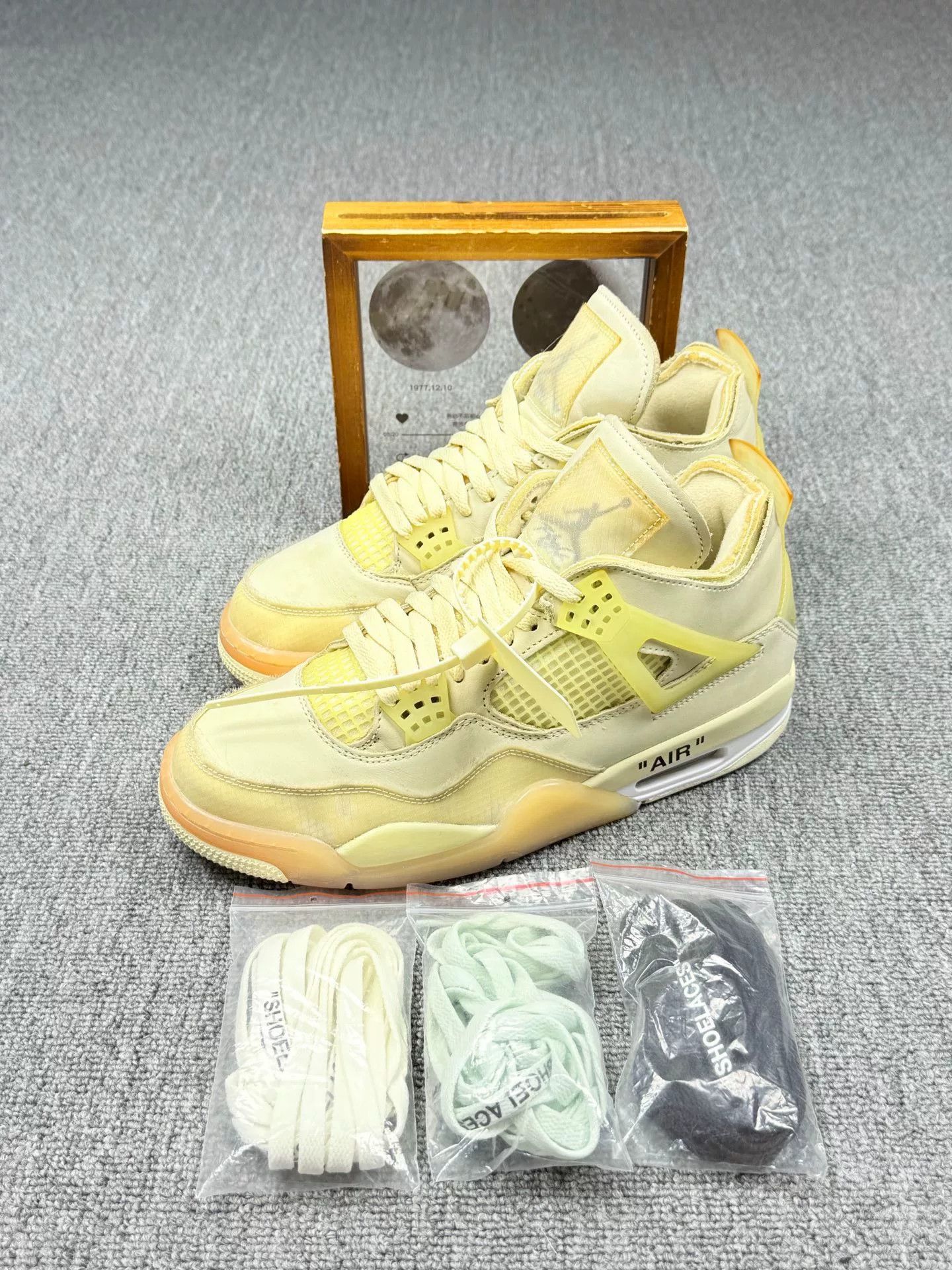 Nike Nike AJ4 White Lowtop Sneakers 9 Men Size US 9 / EU 42 - 1 Thumbnail