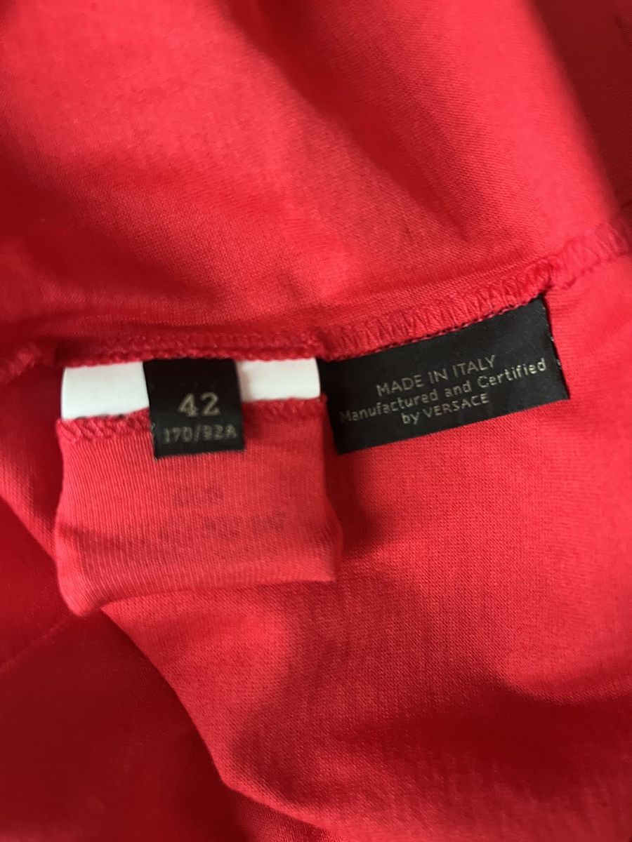 Versace NWT Versace Red White Embroidered Logo T-Shirt IT42/US 6 Size S / US 4 / IT 40 - 4 Thumbnail