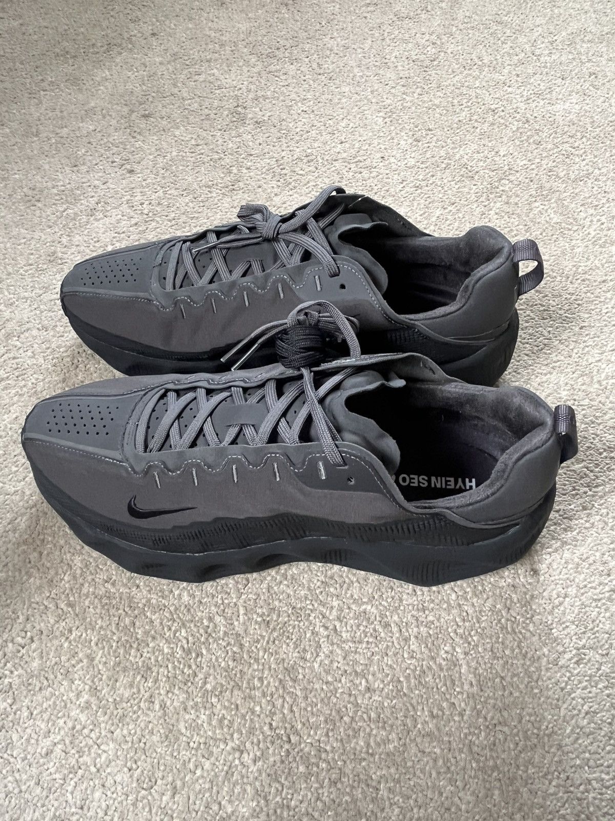 Hyein Seo × Nike Ava Rover 