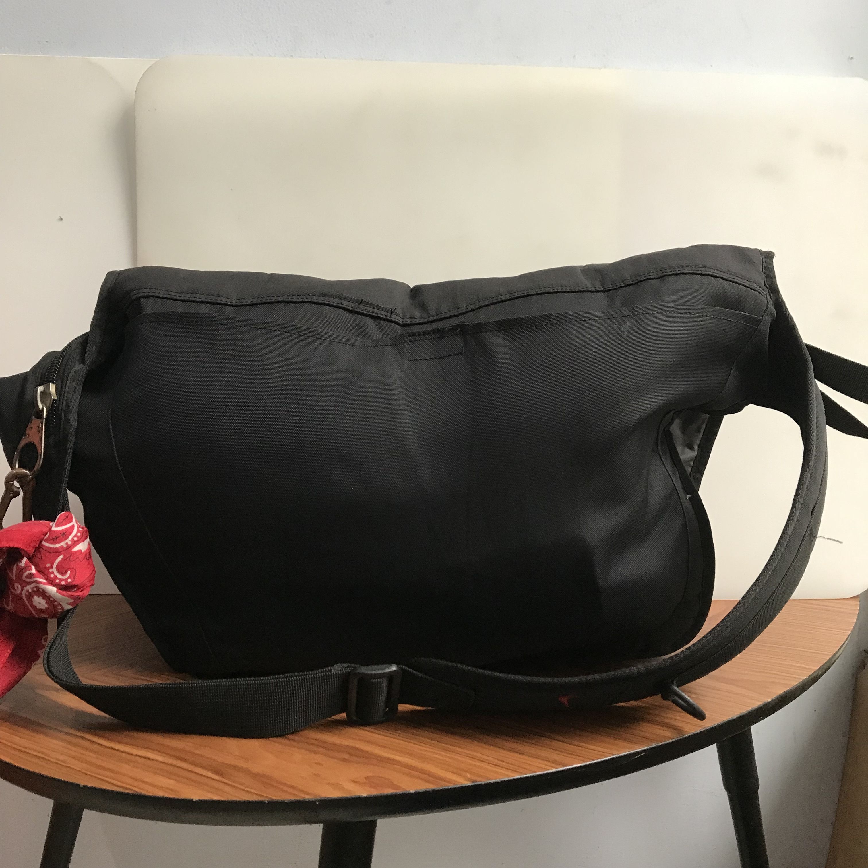 Nike Vintage NIKE Old Messenger bag Shoulder bag Nylon Black Size ONE SIZE - 5 Thumbnail
