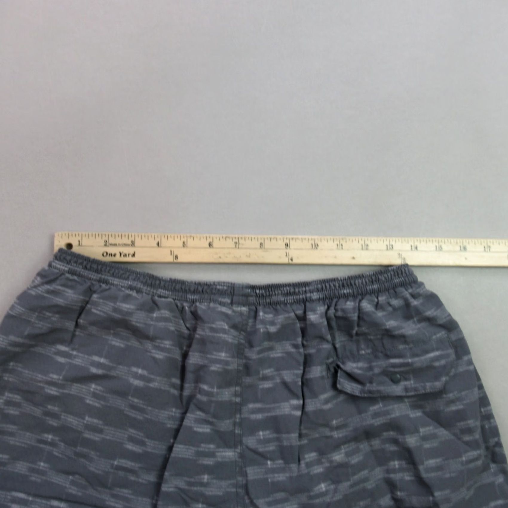 Patagonia Patagonia Shorts Mens 28 Chino Gray Drawstring Lightweight Outdoors Pockets Size US 28 / EU 44 - 6 Thumbnail