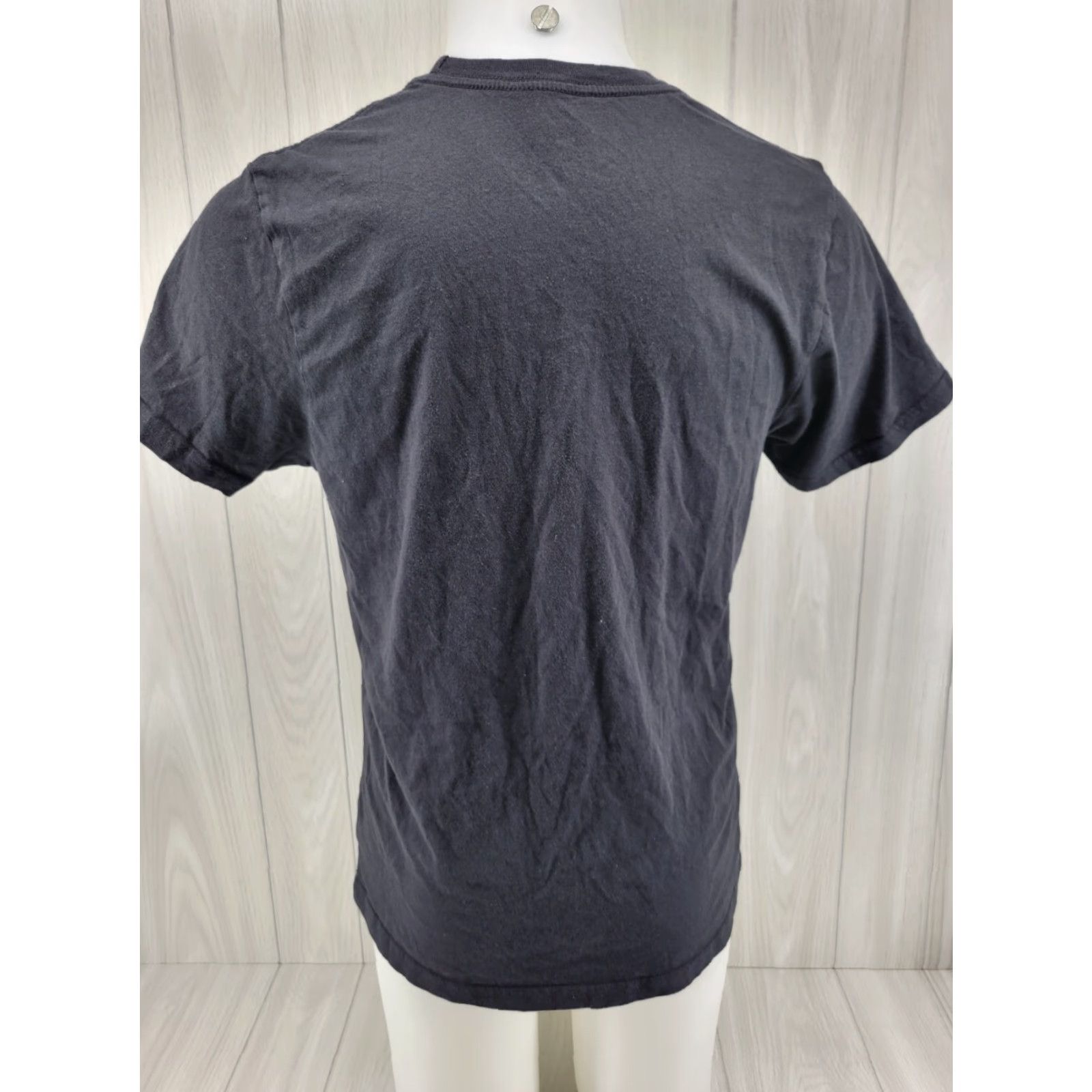 Vans VANS Logo Statue Graphic Shirt Mens Size M Tee Black Short Sleeve Crew Neck VANS Shirt Mens M Black Statue Graphic 90s/Classic Logo Size US M / EU 48-50 / 2 - 6 Thumbnail