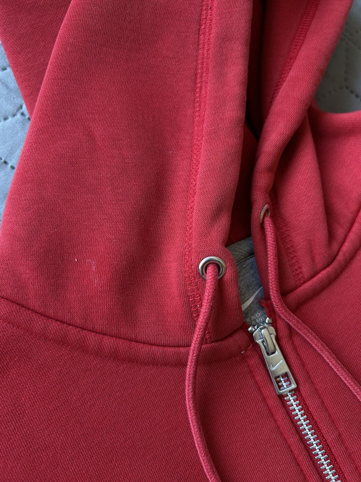 Nike Nike Vintage 2000’s Big logo red hoodie Size US XL / EU 56 / 4 - 22 Thumbnail