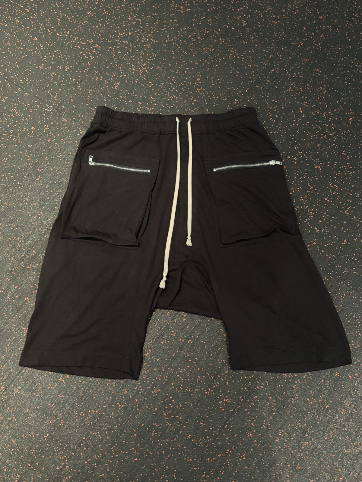 Rick Owens Drkshdw Rick Owen’s Drkshdw Sombra Obscura Pod Shorts Size US 32 / EU 48 - 2 Thumbnail