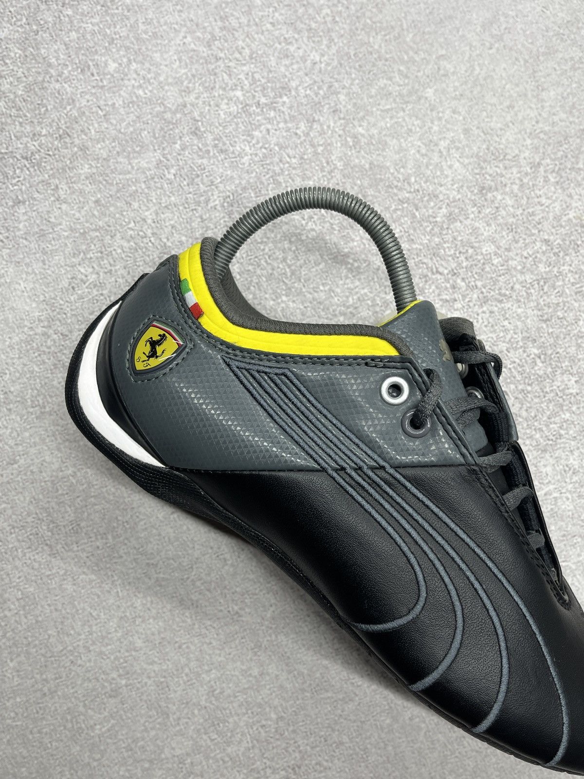 Ferrari × Puma Puma Ferrari Speedcat F1 Leather Sneakers Future Japan Style Size US 7 / IT 37 - 8 Thumbnail