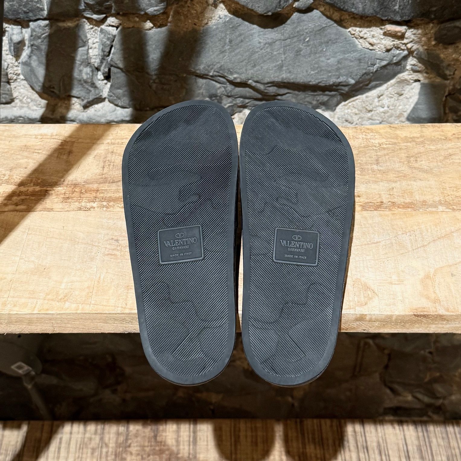 Valentino Valentino Blue Camo Star Rubber Slides Size US 6 / IT 36 - 9 Thumbnail