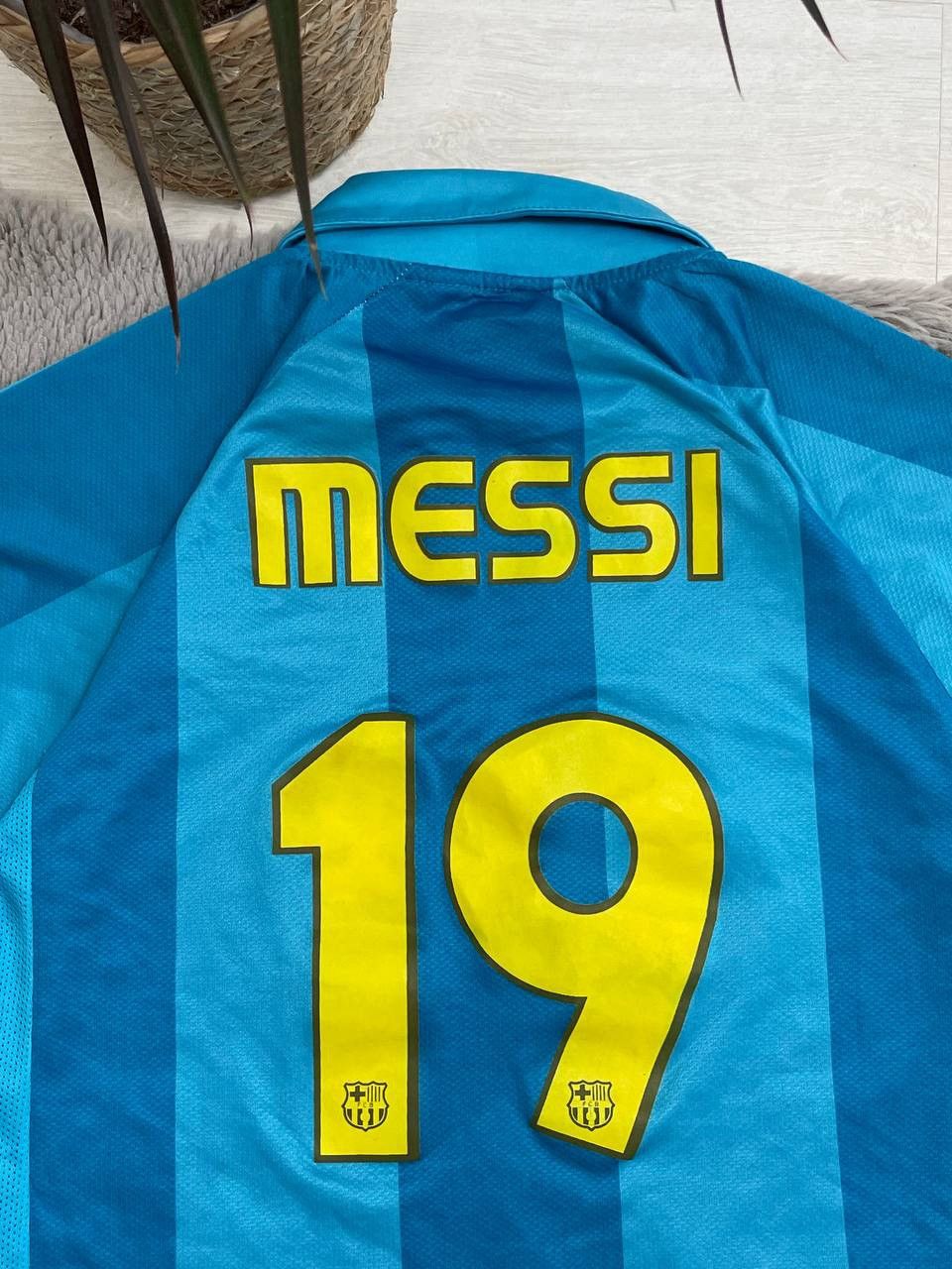 Nike × Vintage Nike Barcelona Vintage Soccer Jersey #19 Messi Rare Item Size US S / EU 44-46 / 1 - 8 Thumbnail