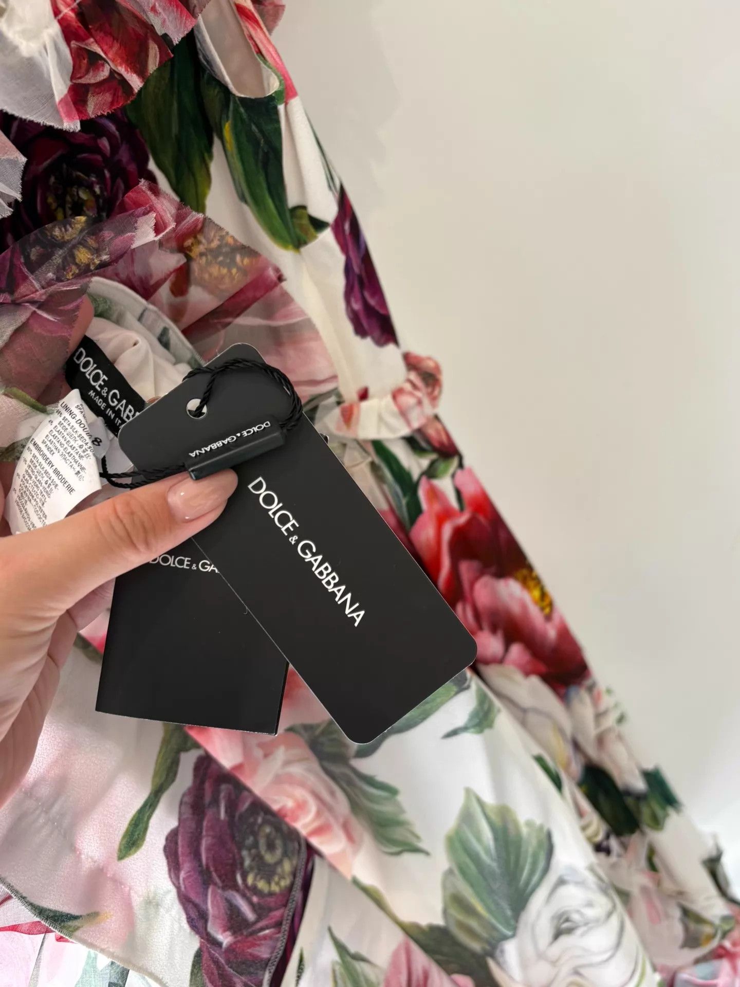 Dolce & Gabbana DG Silk Blend 3D Floral Short Sleeve Dress 38 NWTS Size XS / US 0-2 / IT 36-38 - 7 Thumbnail