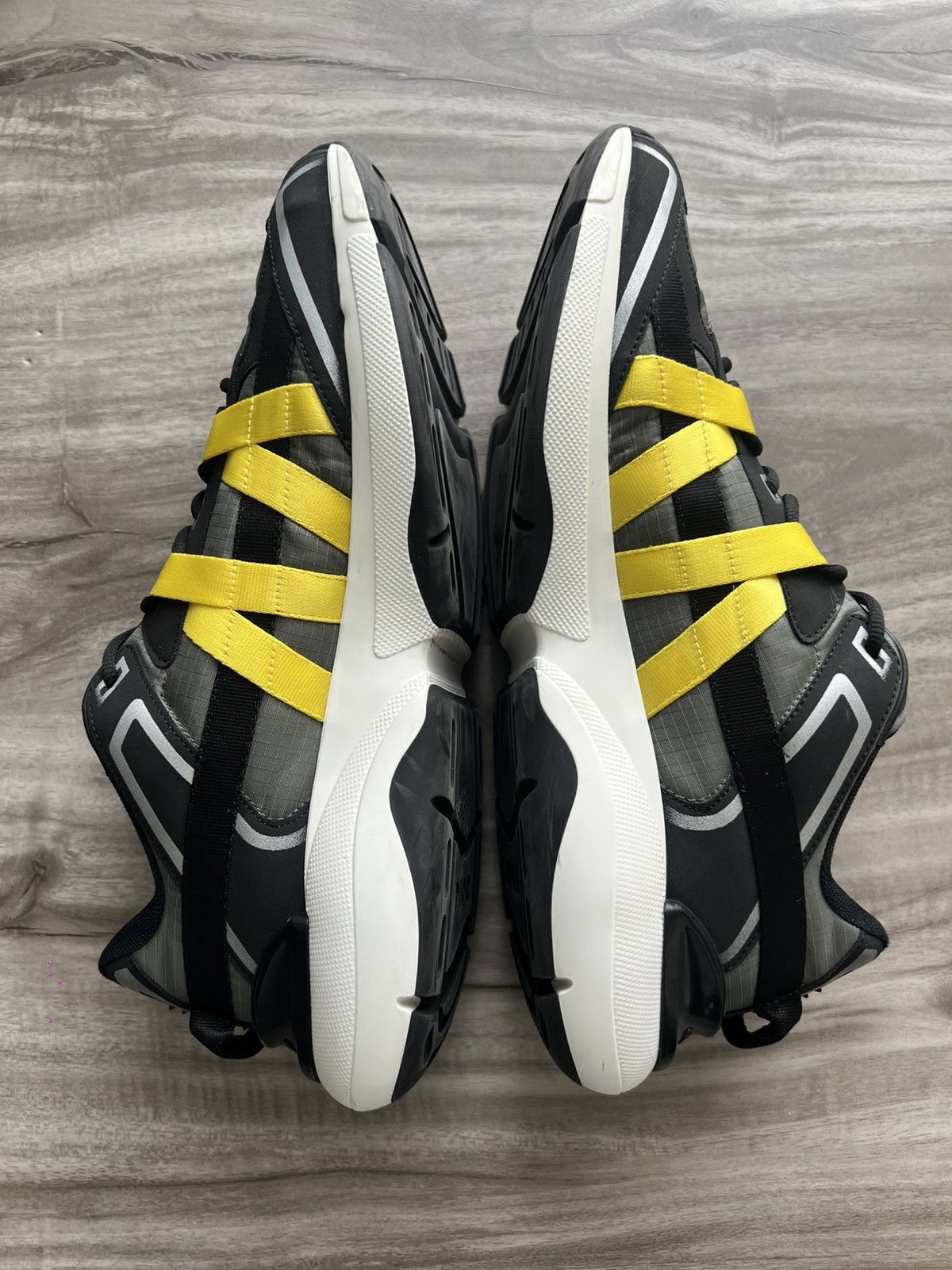 Dior DIOR B24 Runtek Sneaker Size 11 (EU 44) men’s WORN ONCE Size US 11 / EU 44 - 3 Thumbnail
