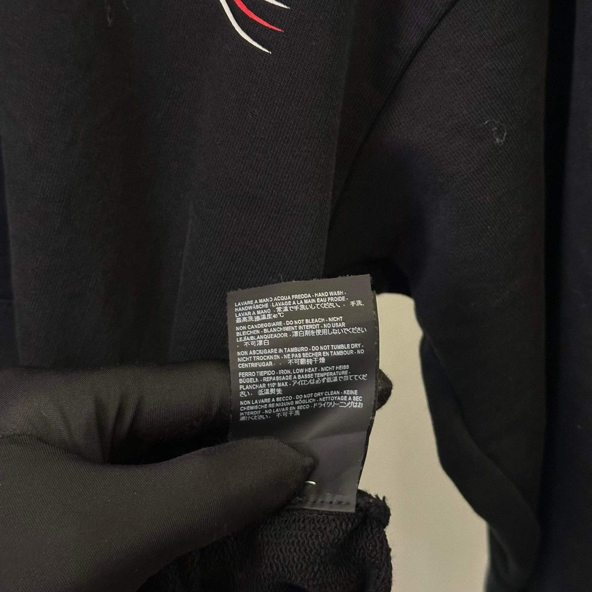Balenciaga BALENCIAGA WAVE BLACK HOODIE Size US XS / EU 42 / 0 - 10 Thumbnail