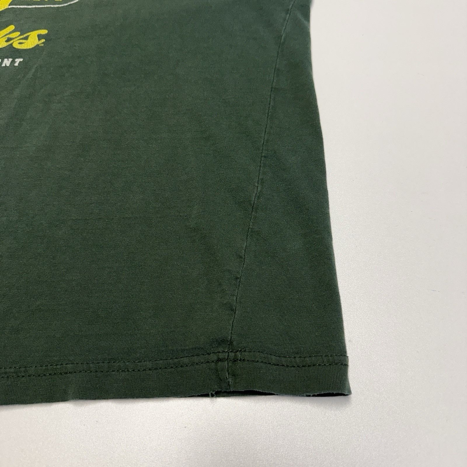 Vintage Vintage Y2K University of Oregon Ducks T Shirt Mens XL Green Size US XL / EU 56 / 4 - 5 Thumbnail